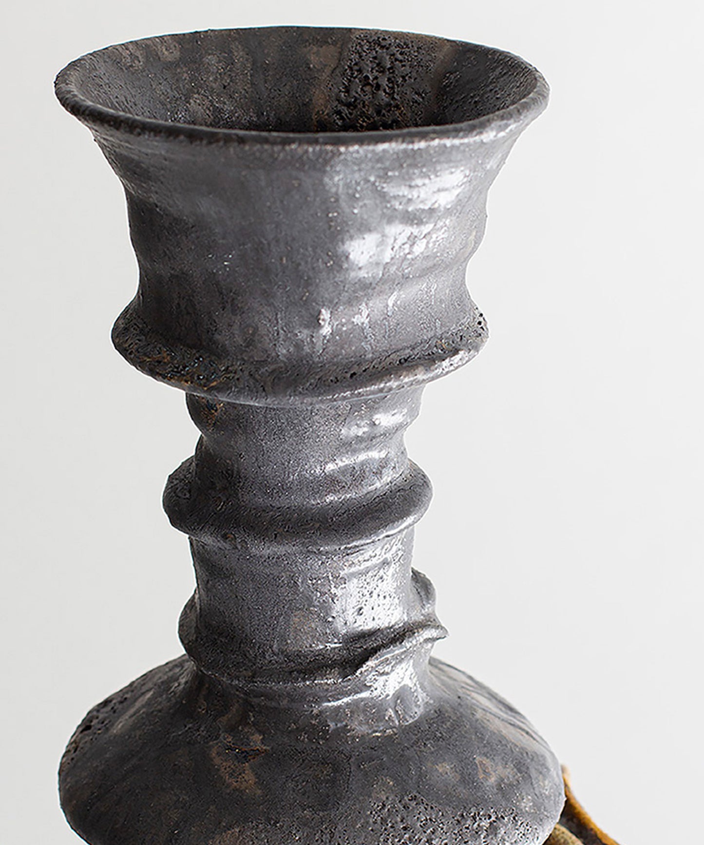 FIG 19 VASE