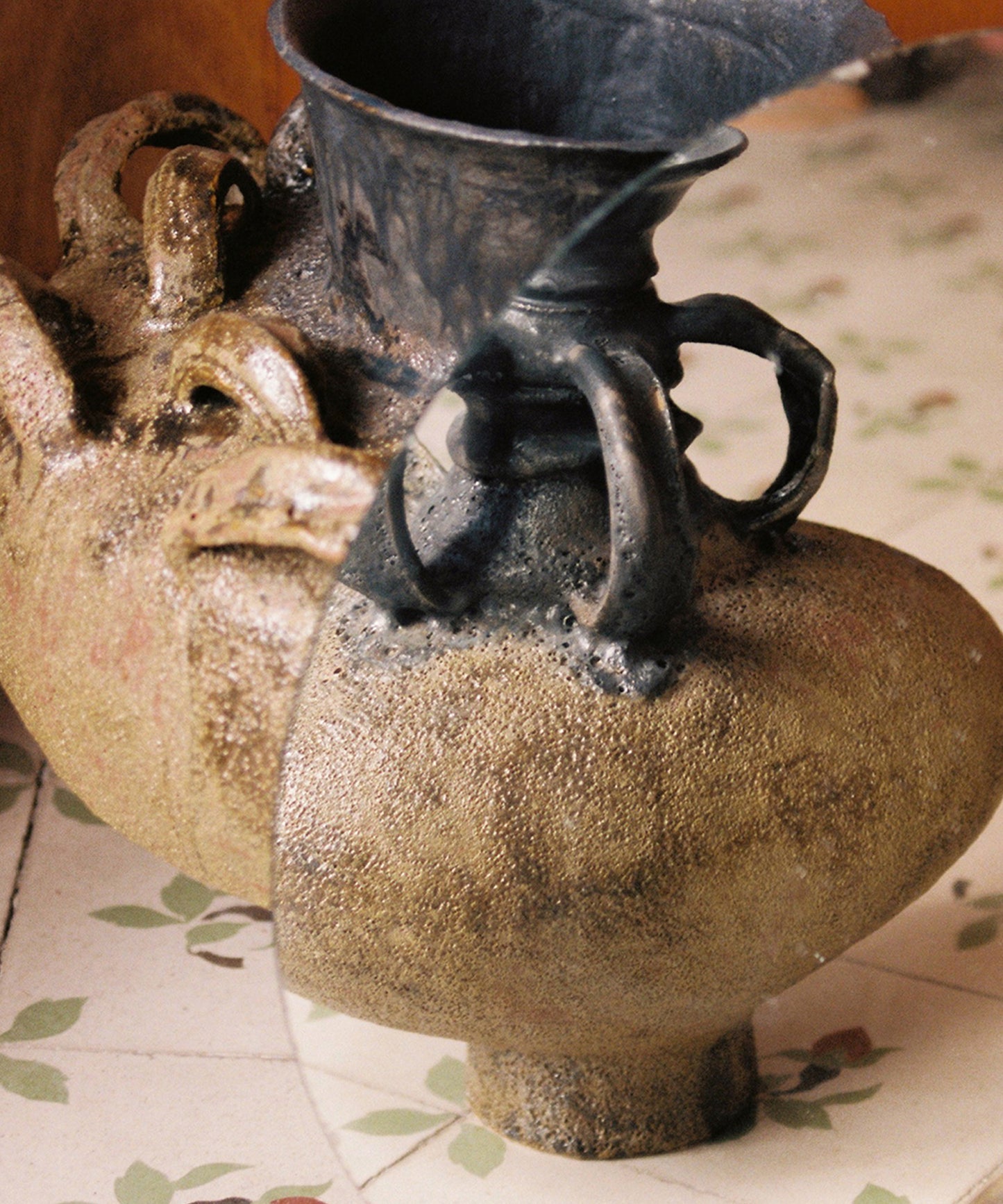 FIG 20 VASE