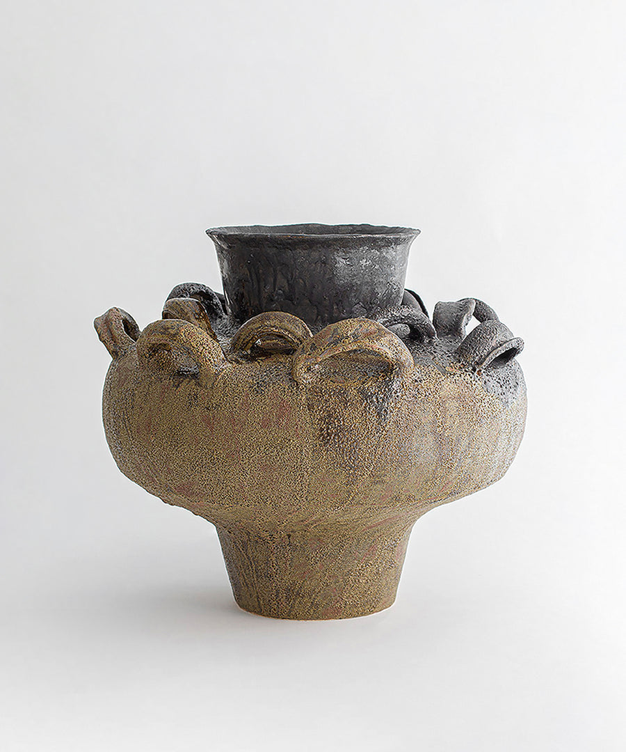 FIG 20 VASE
