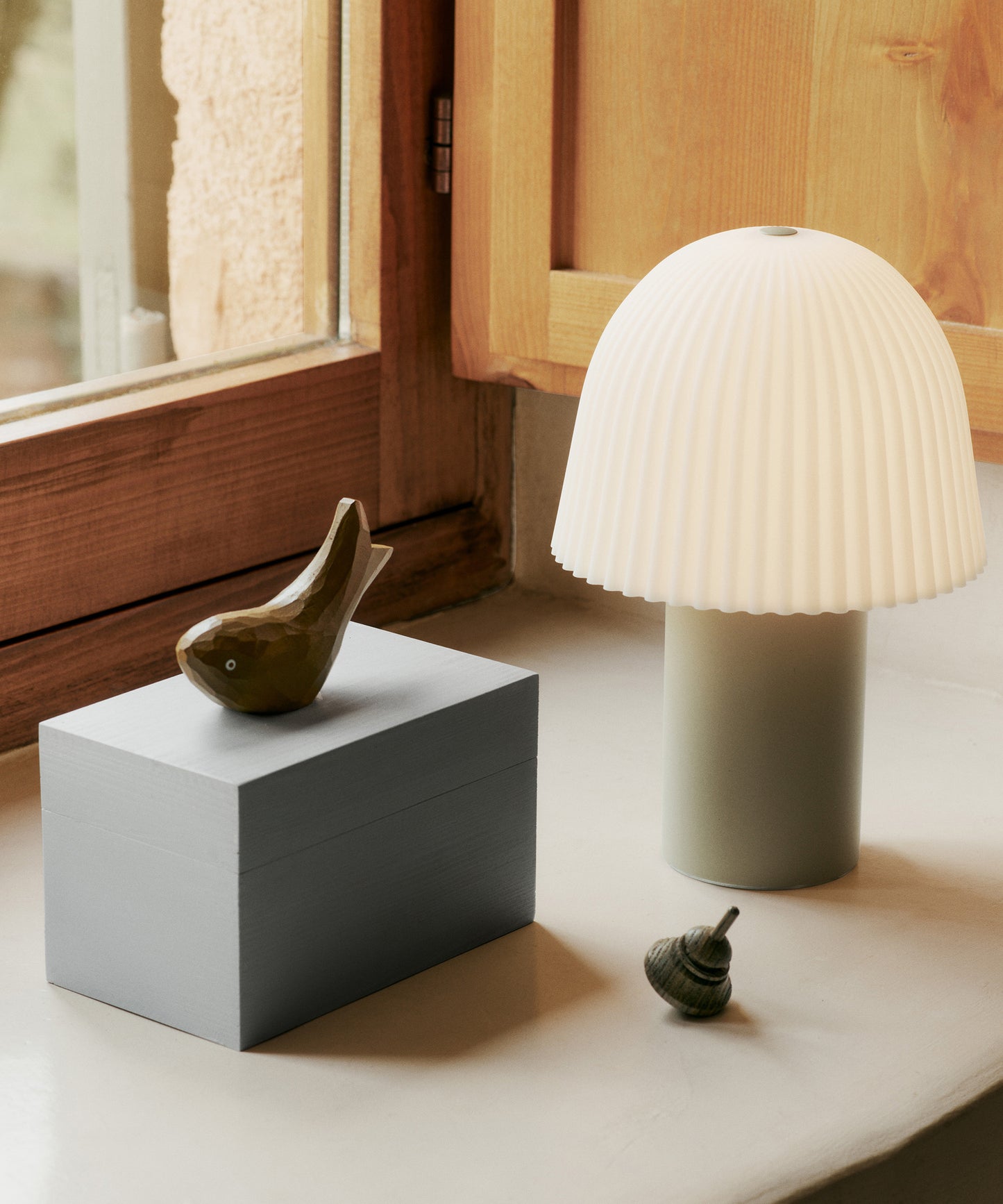 Frill Portable Lamp
