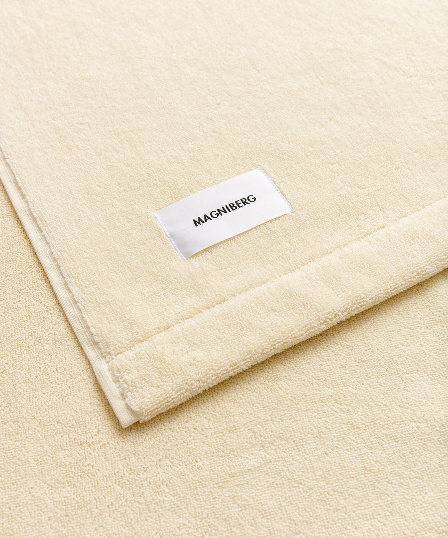 Gelato Hand Towel, Coconut White