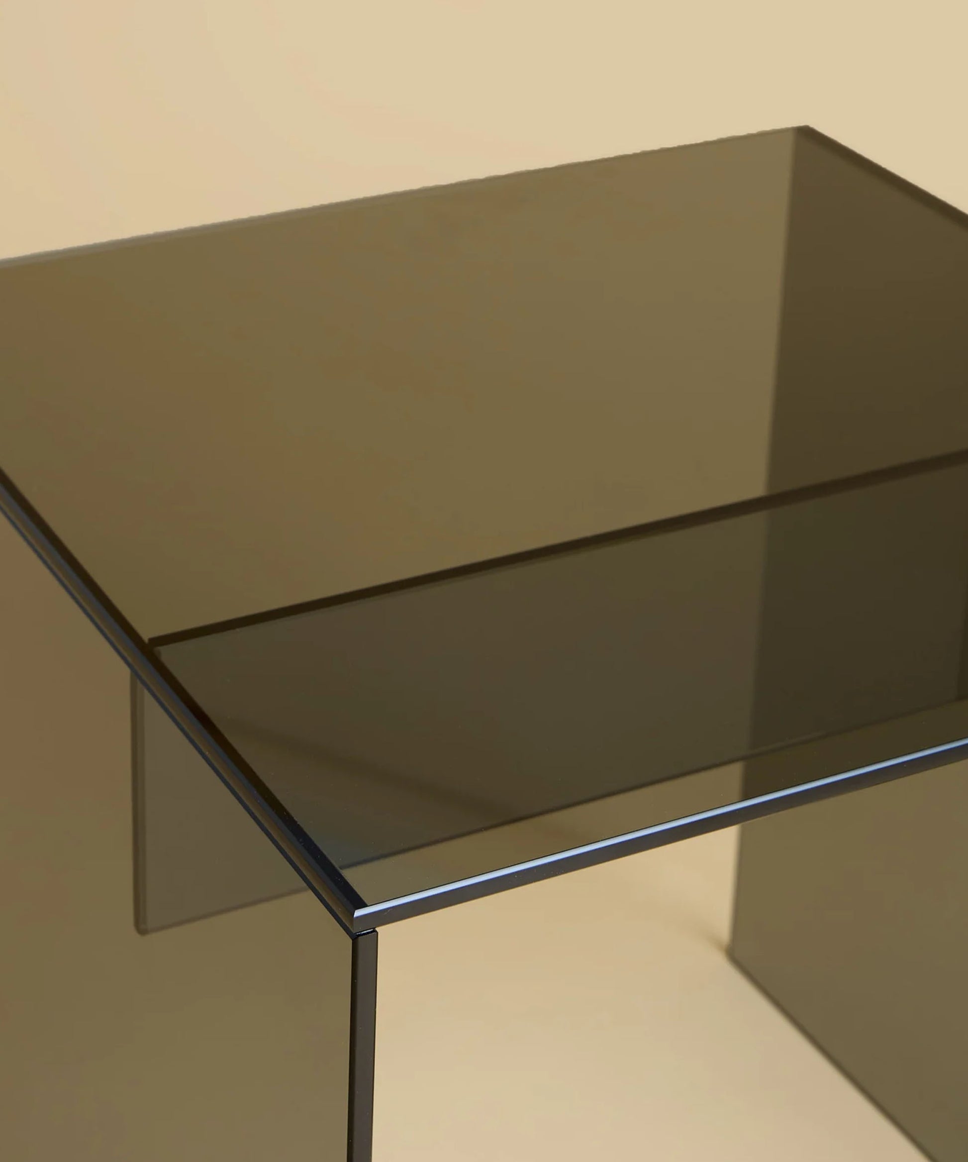 honshu-coffee-table-01_9b8be5cc-127a-4840-a561-ebde1df141af