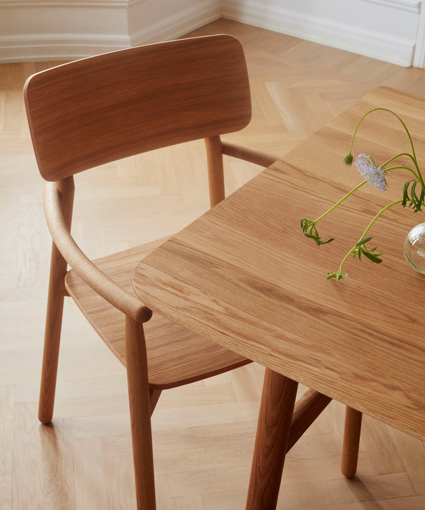 Hven Armchair