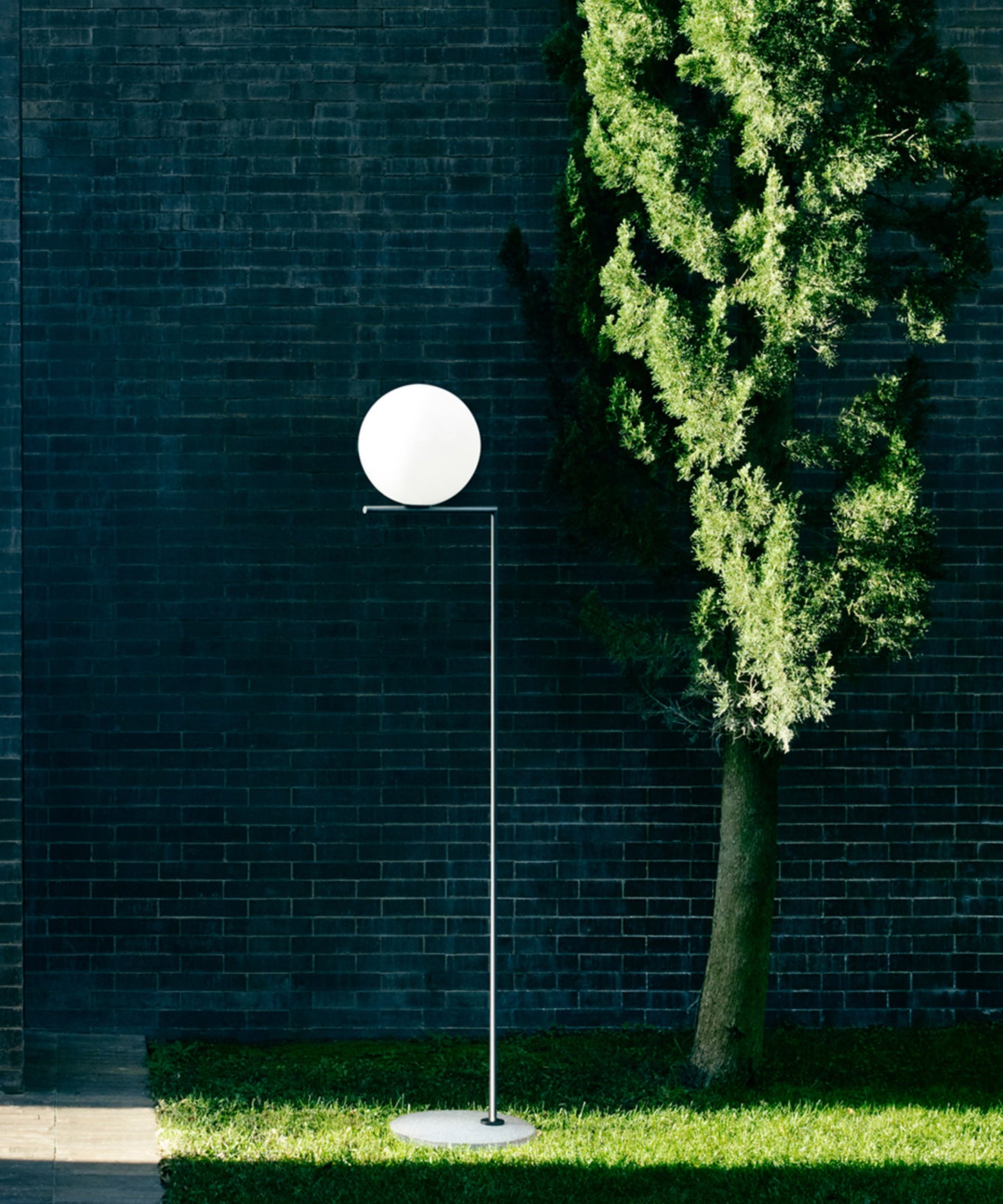 IC Floor Lamp, outdoor