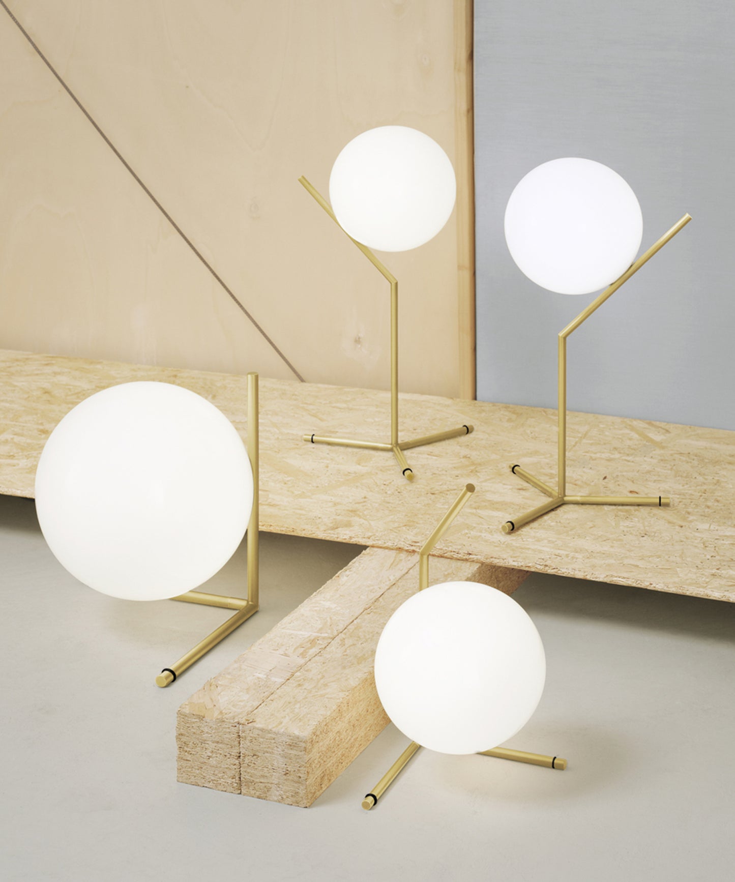 IC T2 Table Lamp