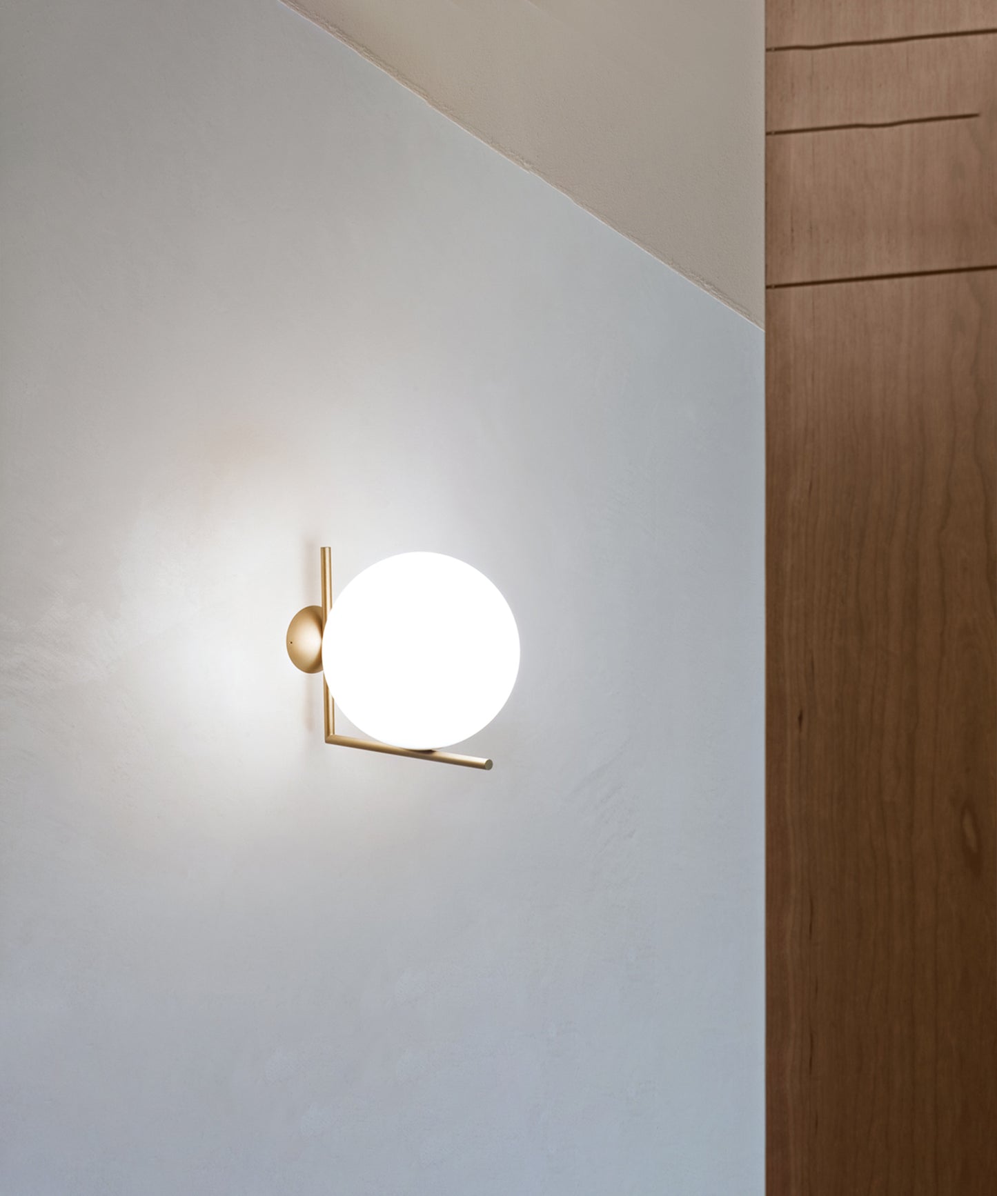 IC Wall & Ceiling Lamp