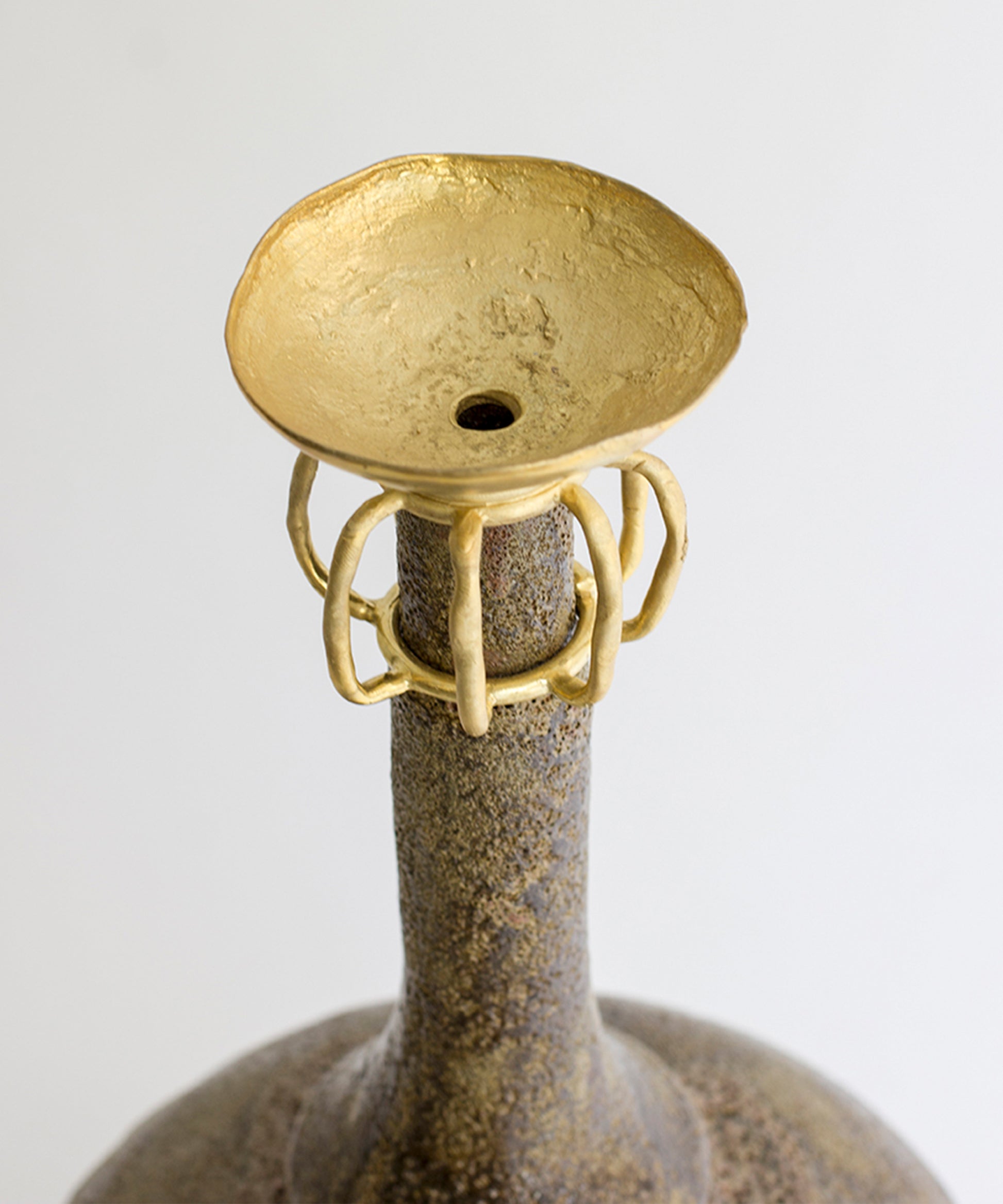 isolated-n-29-vase-03