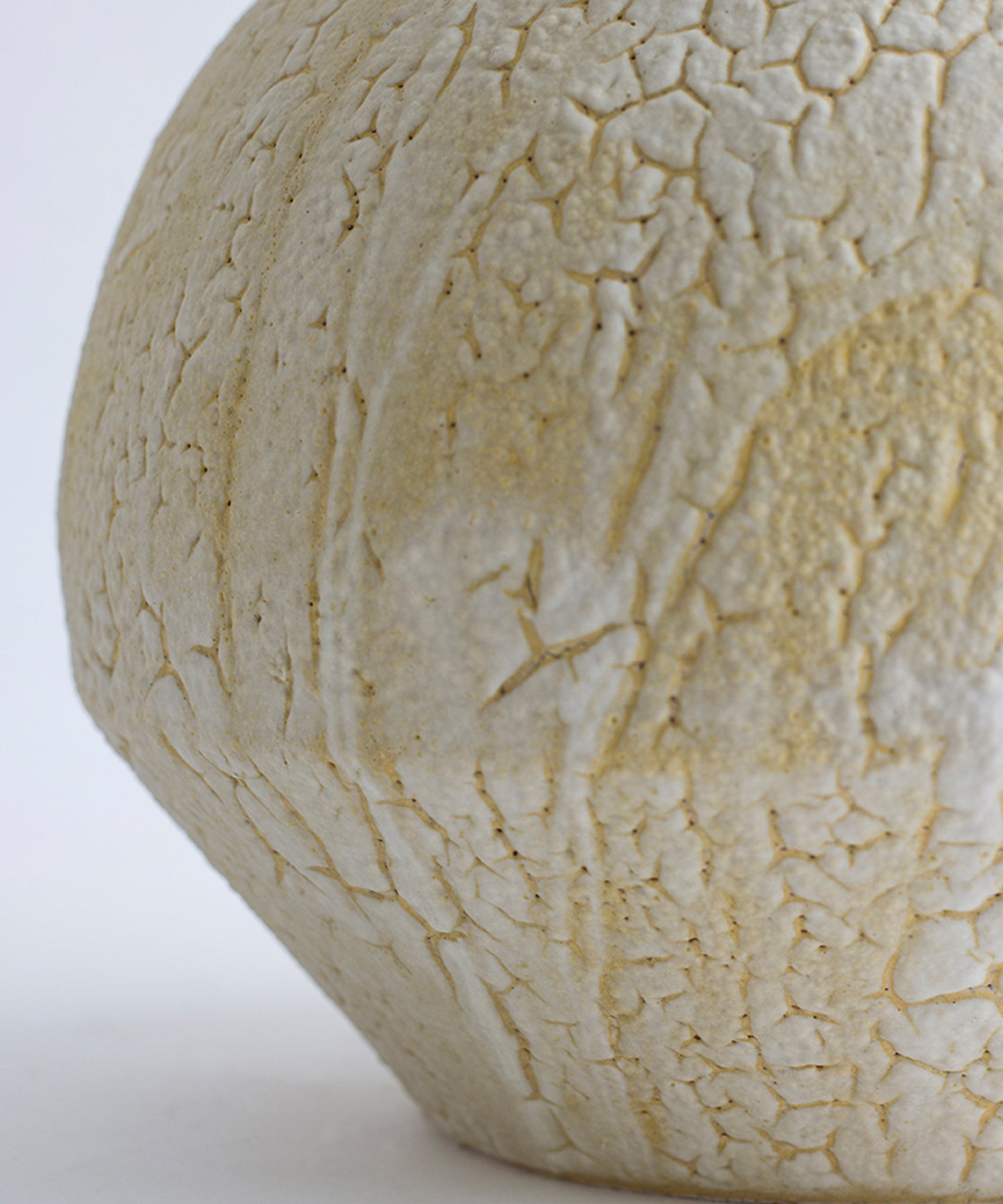 isolated-n-30-vase-02