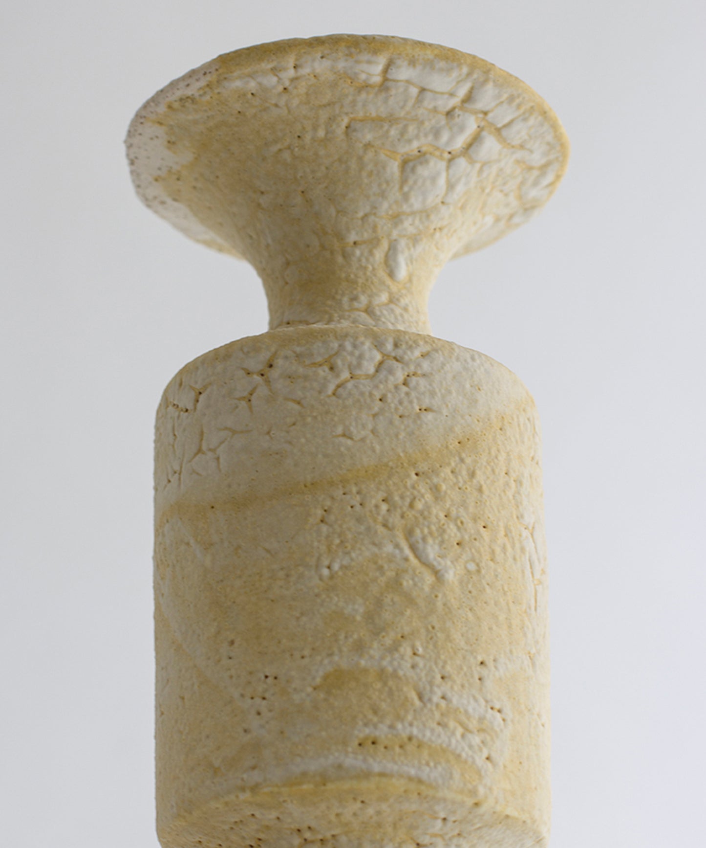 isolated-n-30-vase-03
