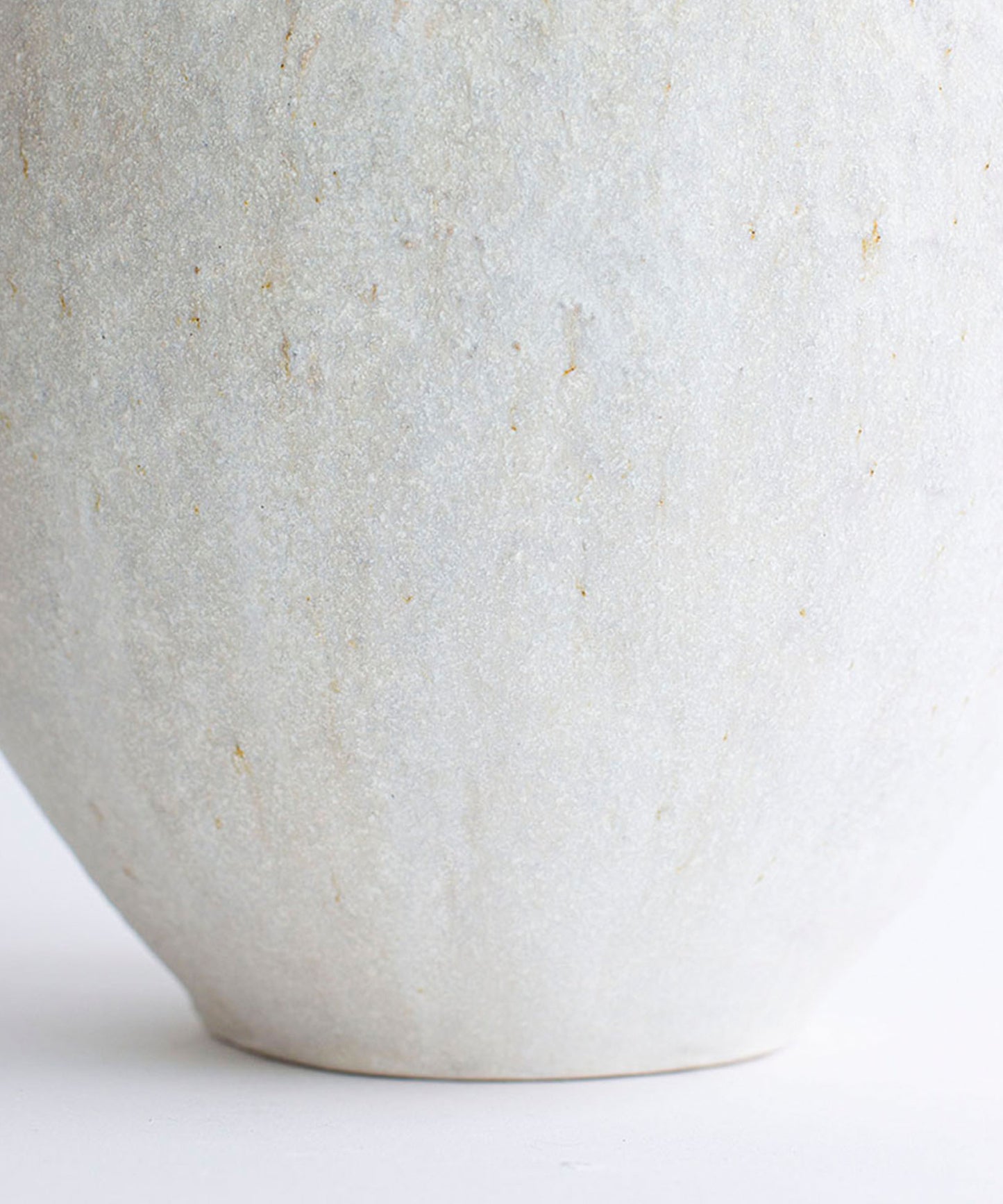 isolated-n-31-vase-01
