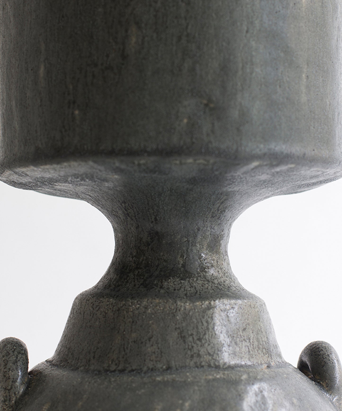 isolated-n-32-vase-02