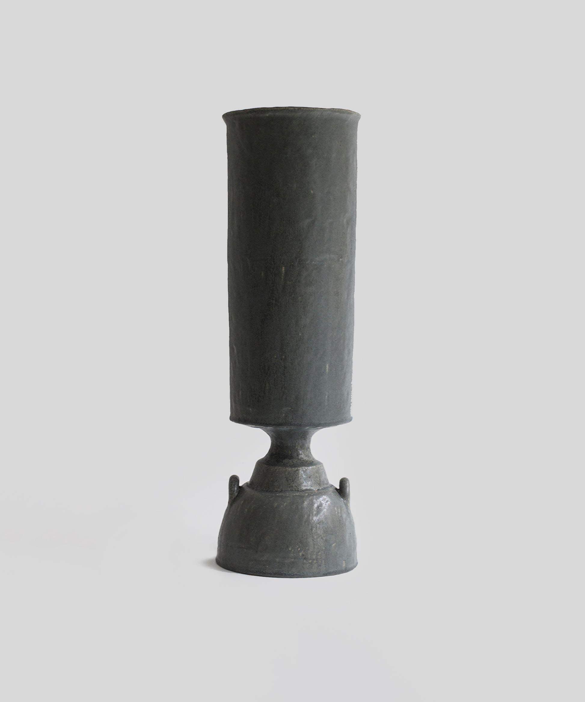 isolated-n-32-vase-ISOLATED-N.-32