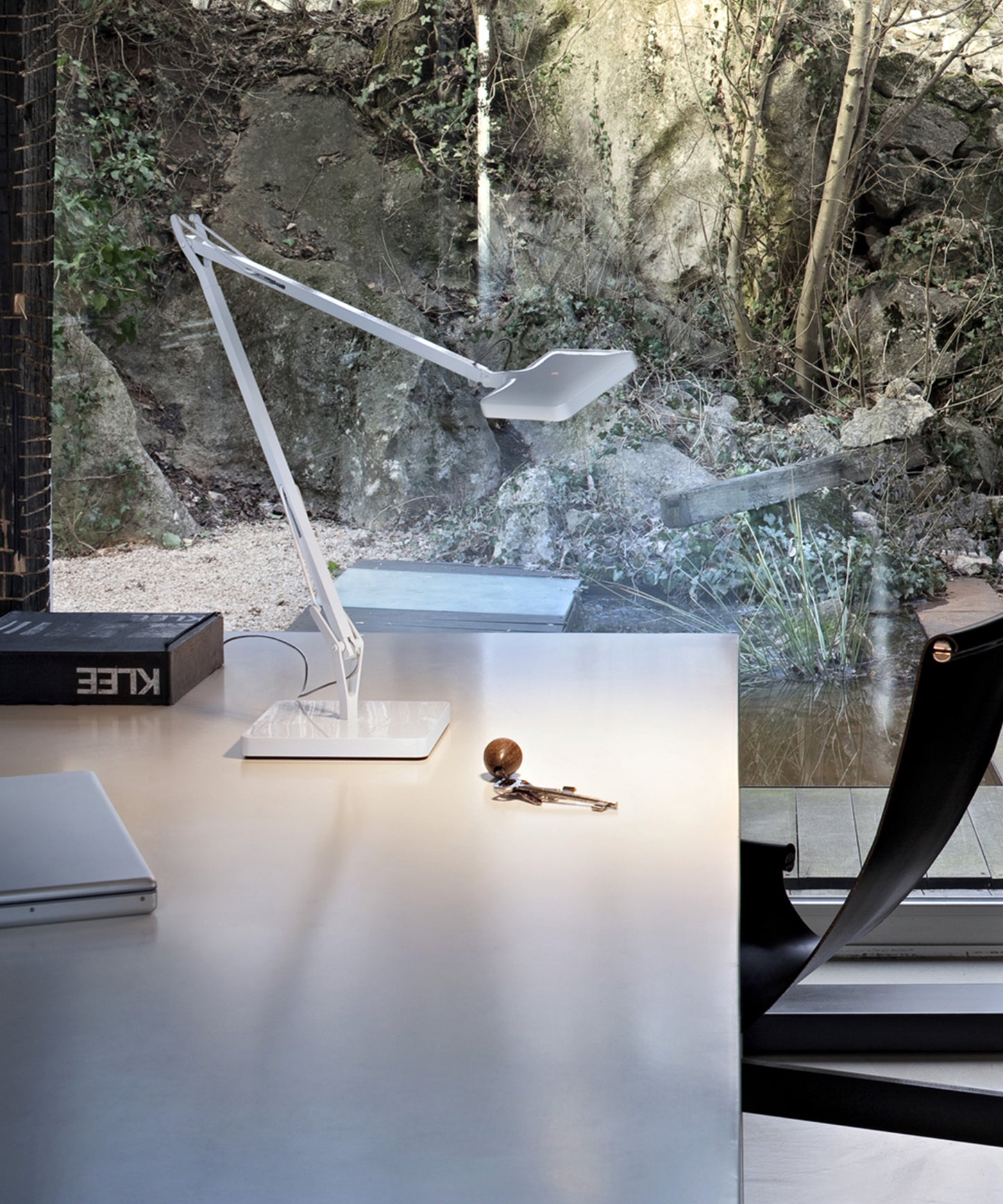 Kelvin LED Table Lamp