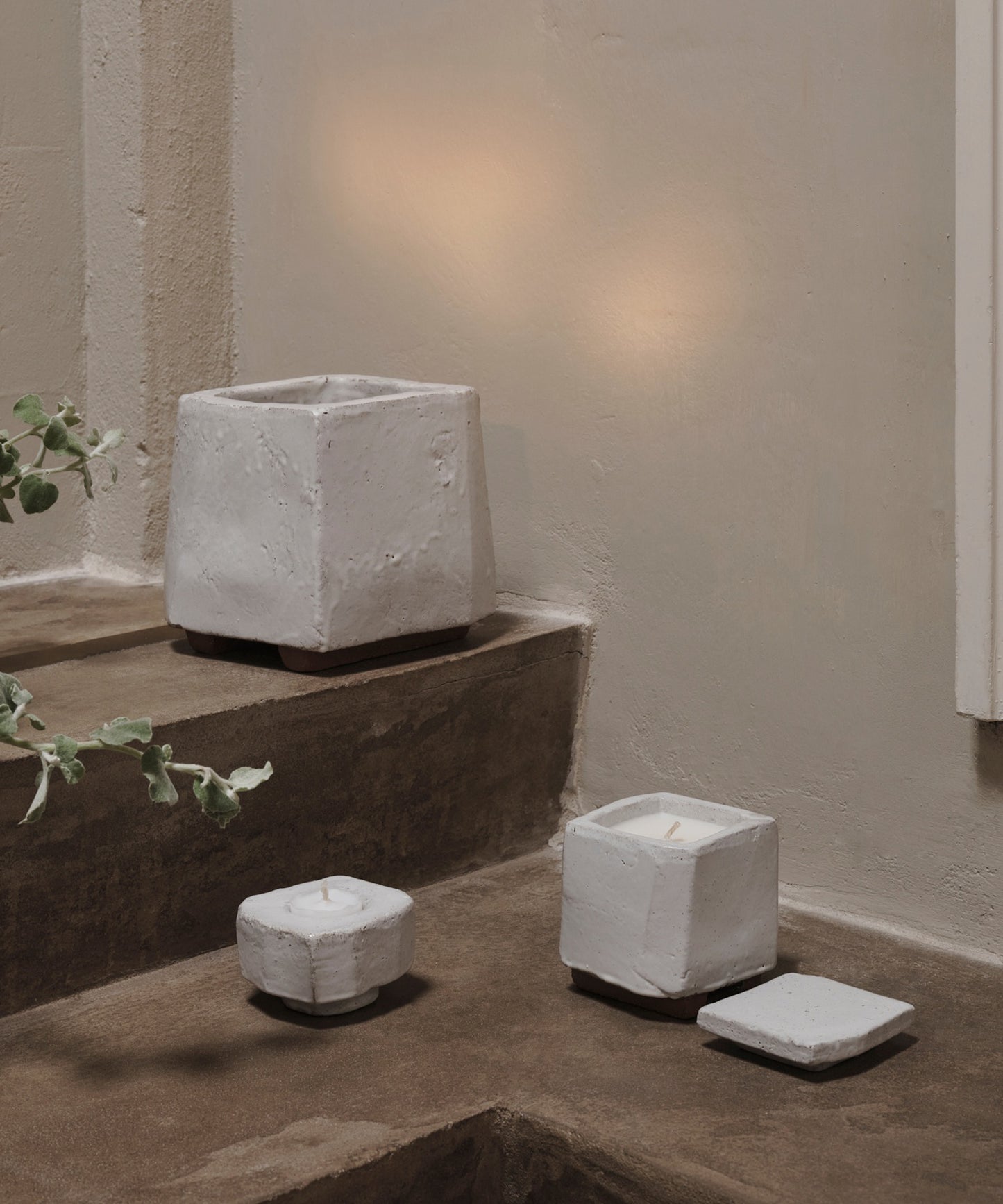 Kurinu Candle Holder