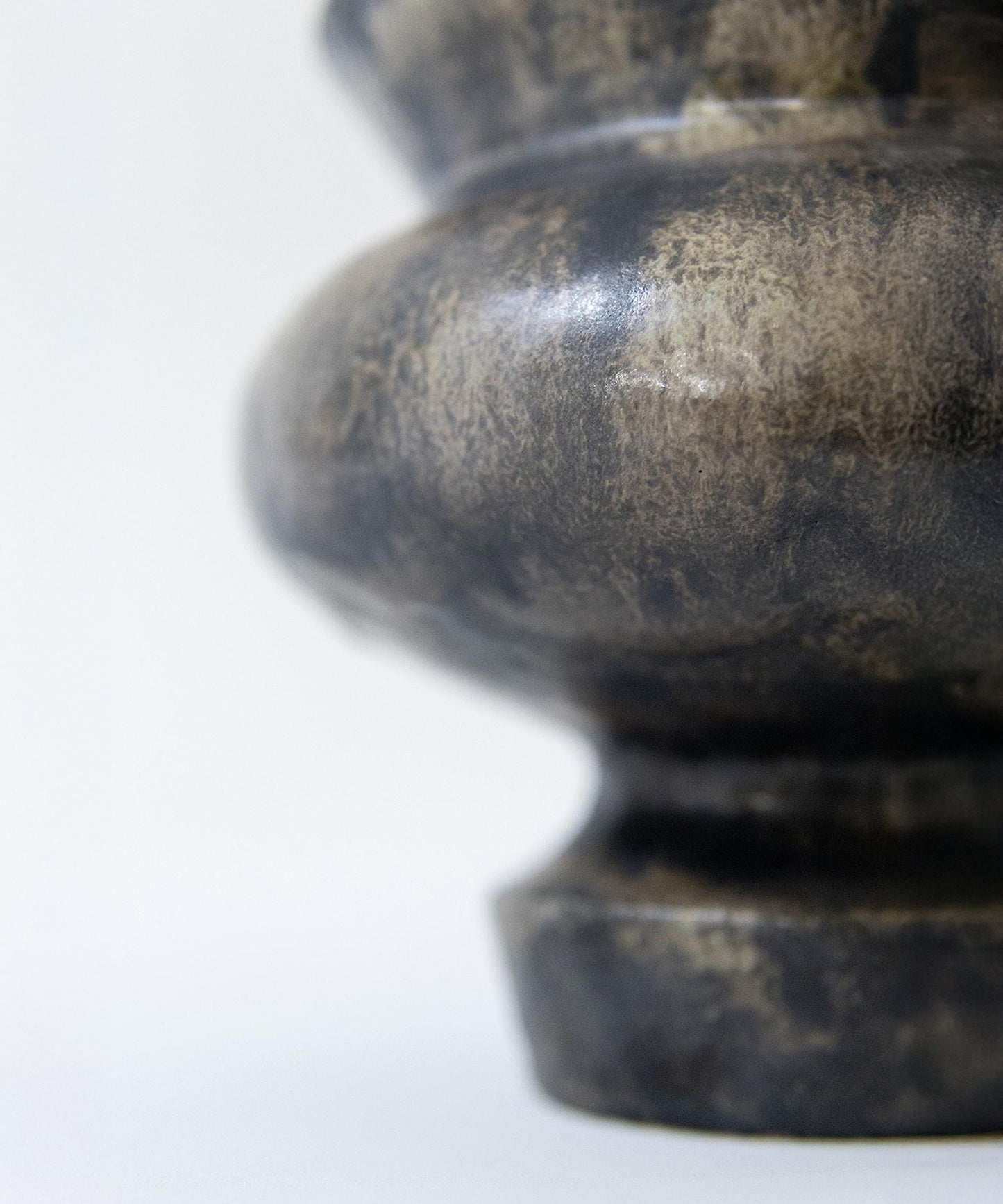 Kylix Obsidiana Vase