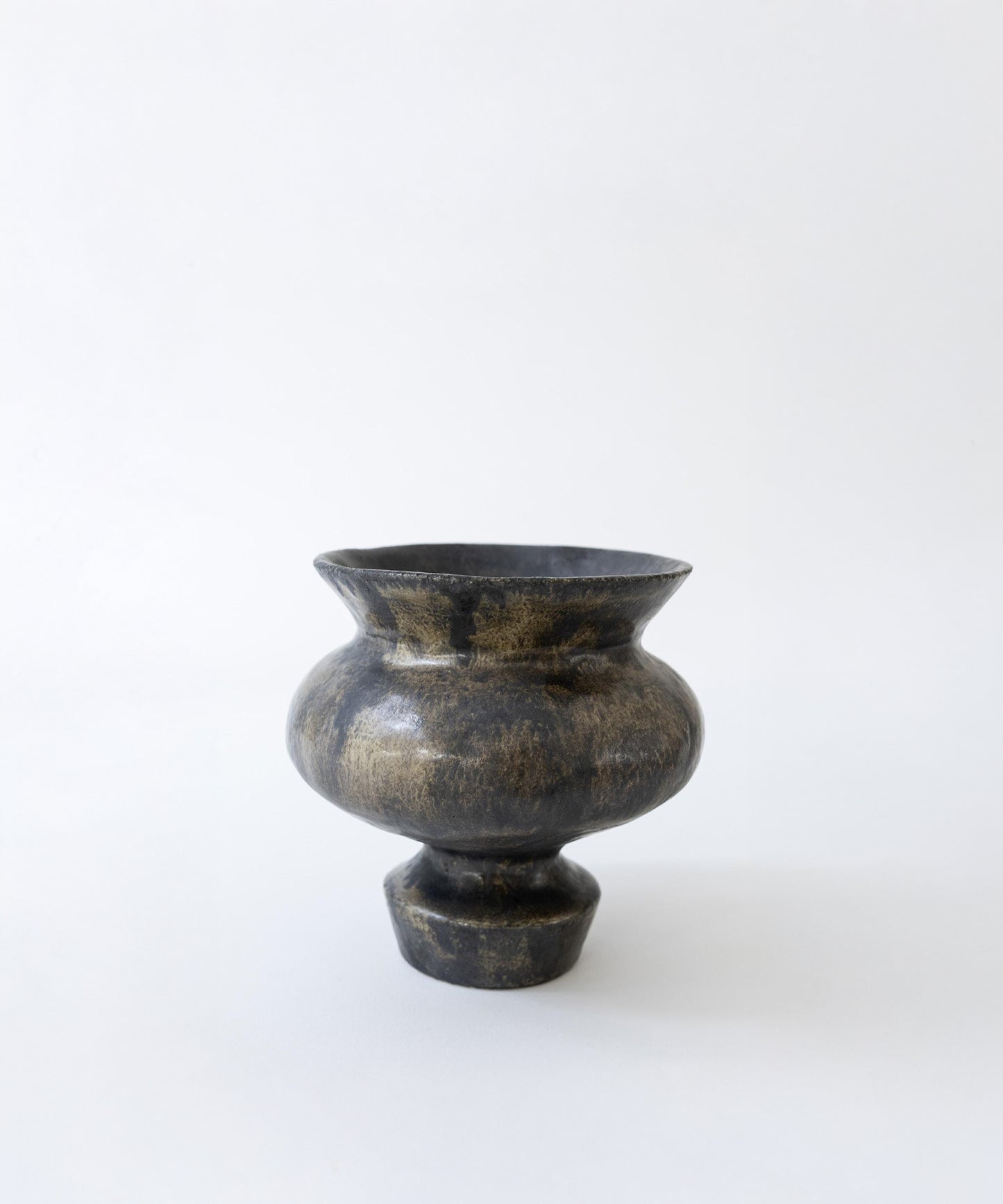 Kylix Obsidiana Vase