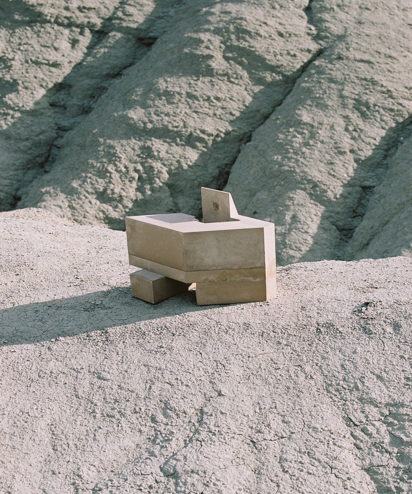 llave-c-low-stool-07