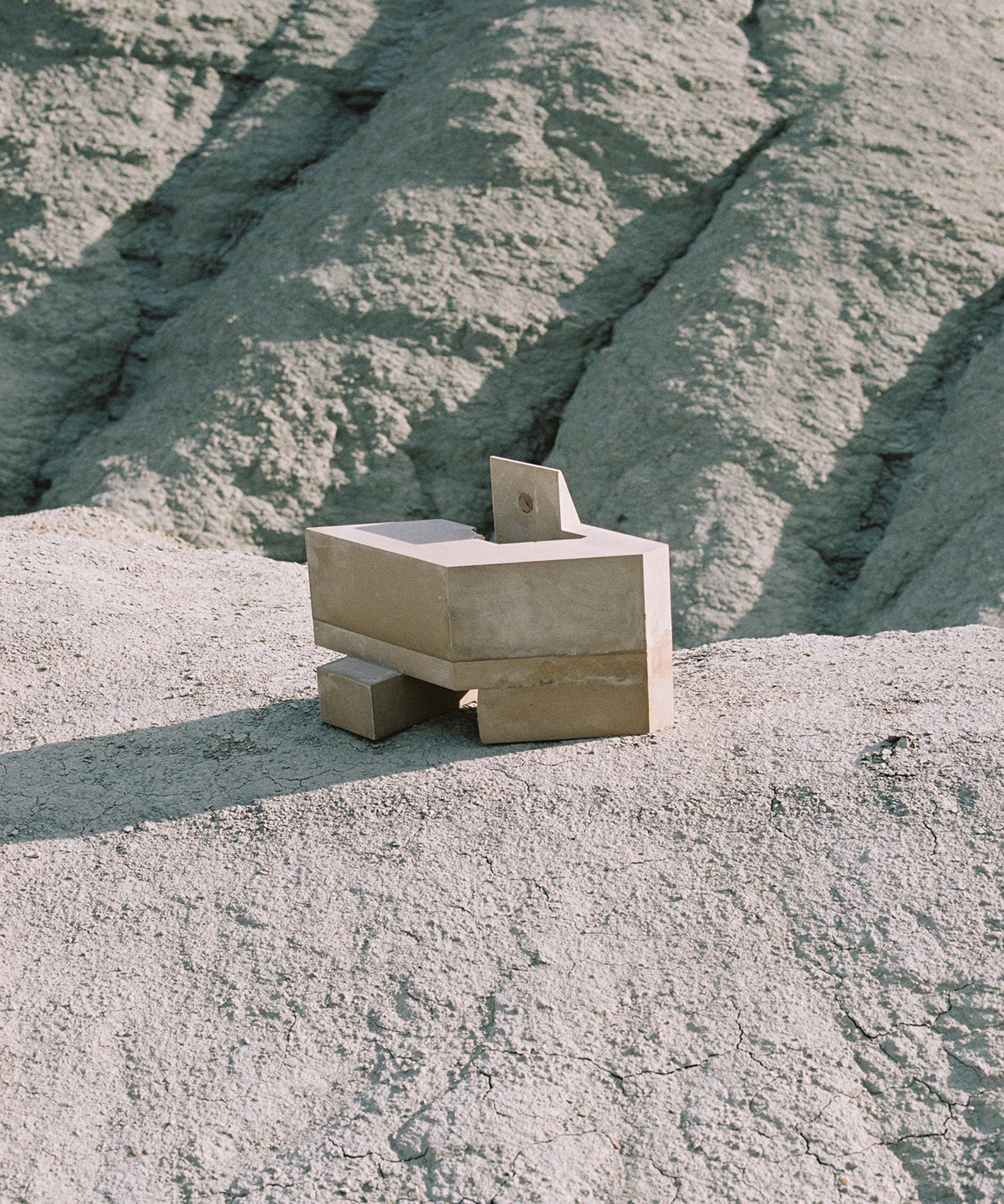 llave-c-low-stool-07