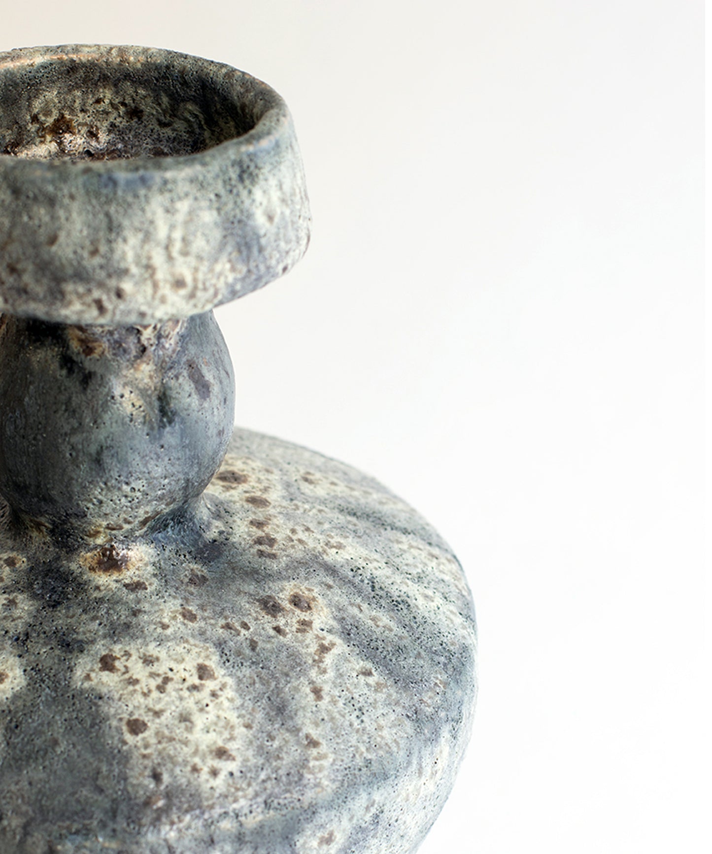 lydion-gecko-vase-01