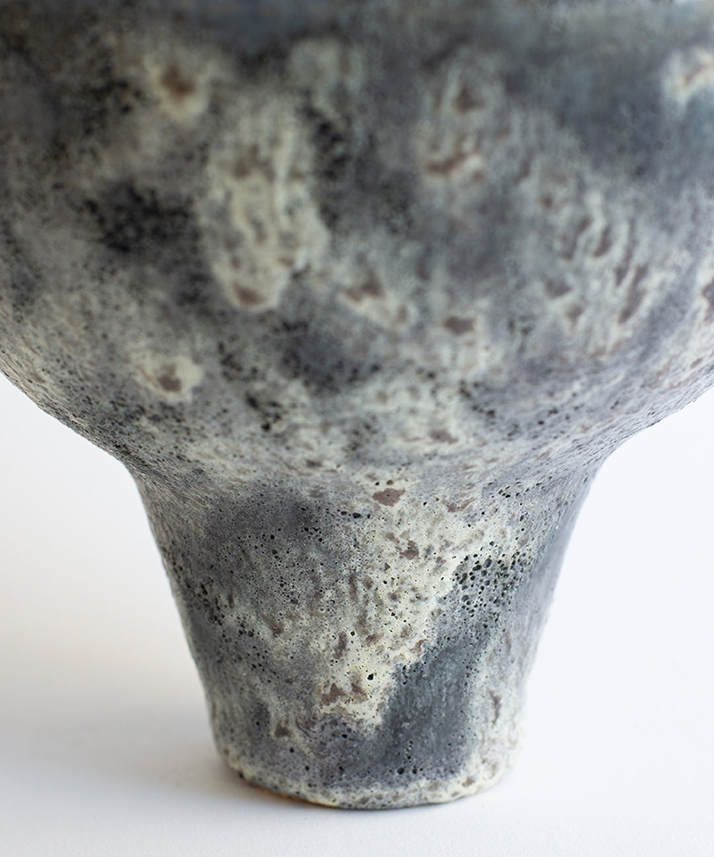 lydion-gecko-vase-02