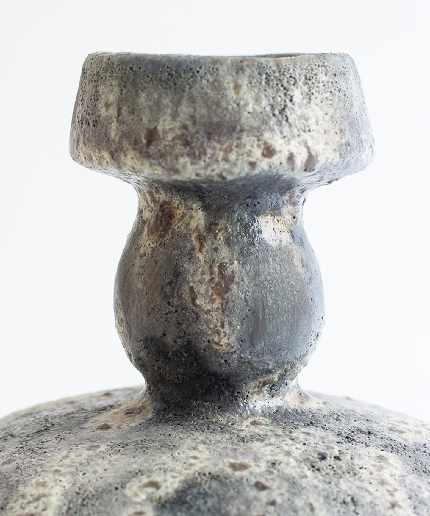 lydion-gecko-vase-03