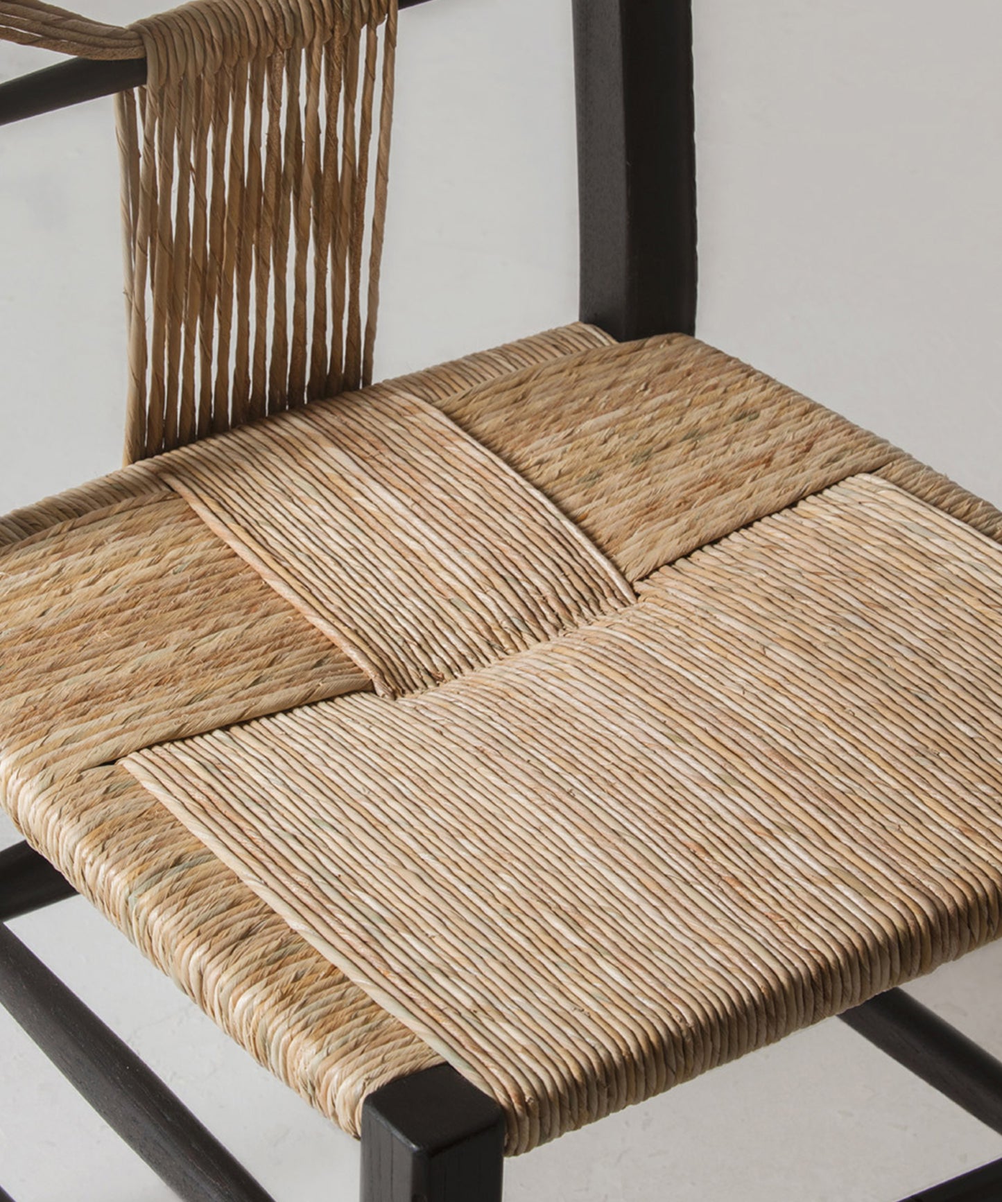 nannai-chair-01
