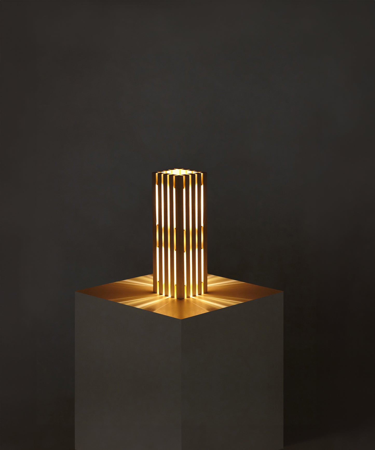 Parállilo Sconce