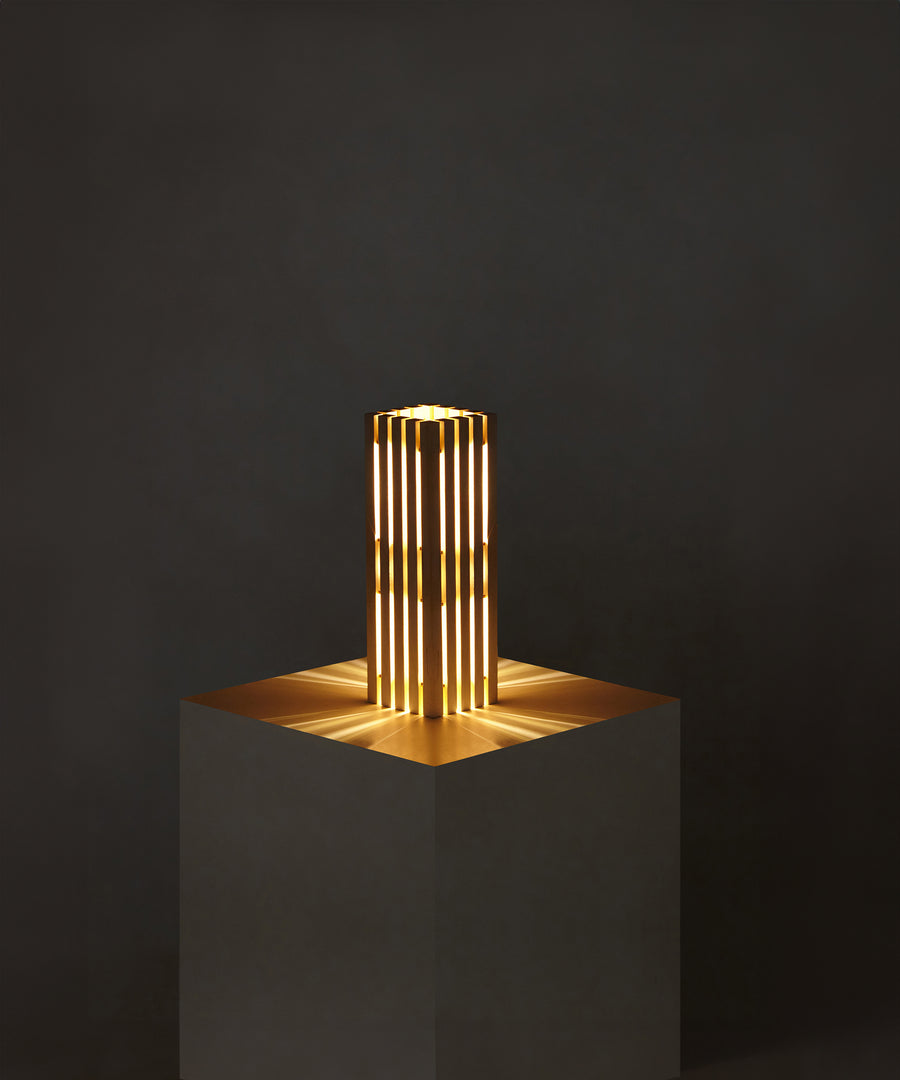 Parállilo Sconce