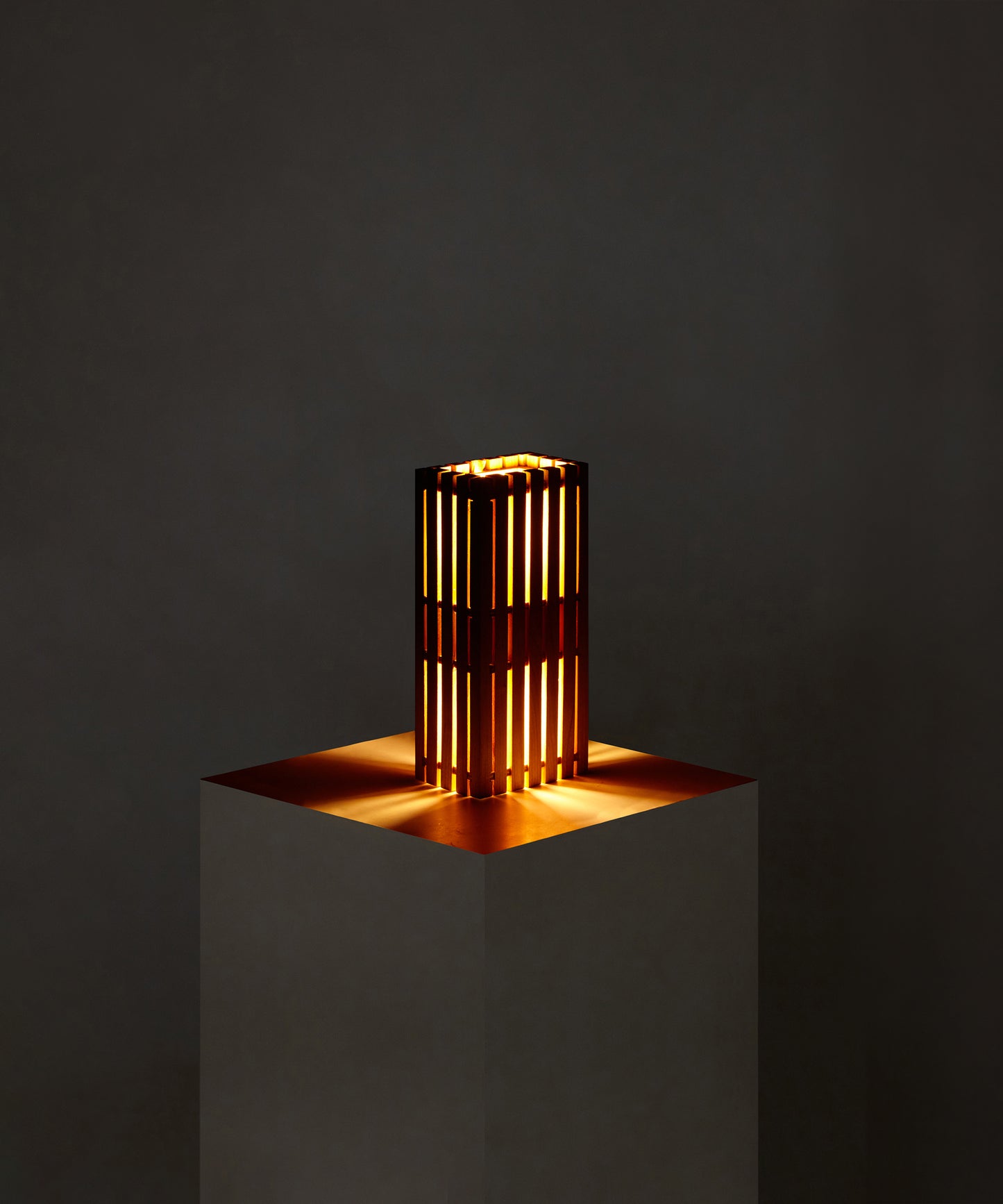 Parállilo Sconce