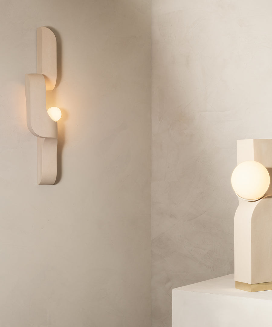 serpentine-wall-sconce-01_b68ff523-1a36-4f6c-a6d6-4b33dafc2988