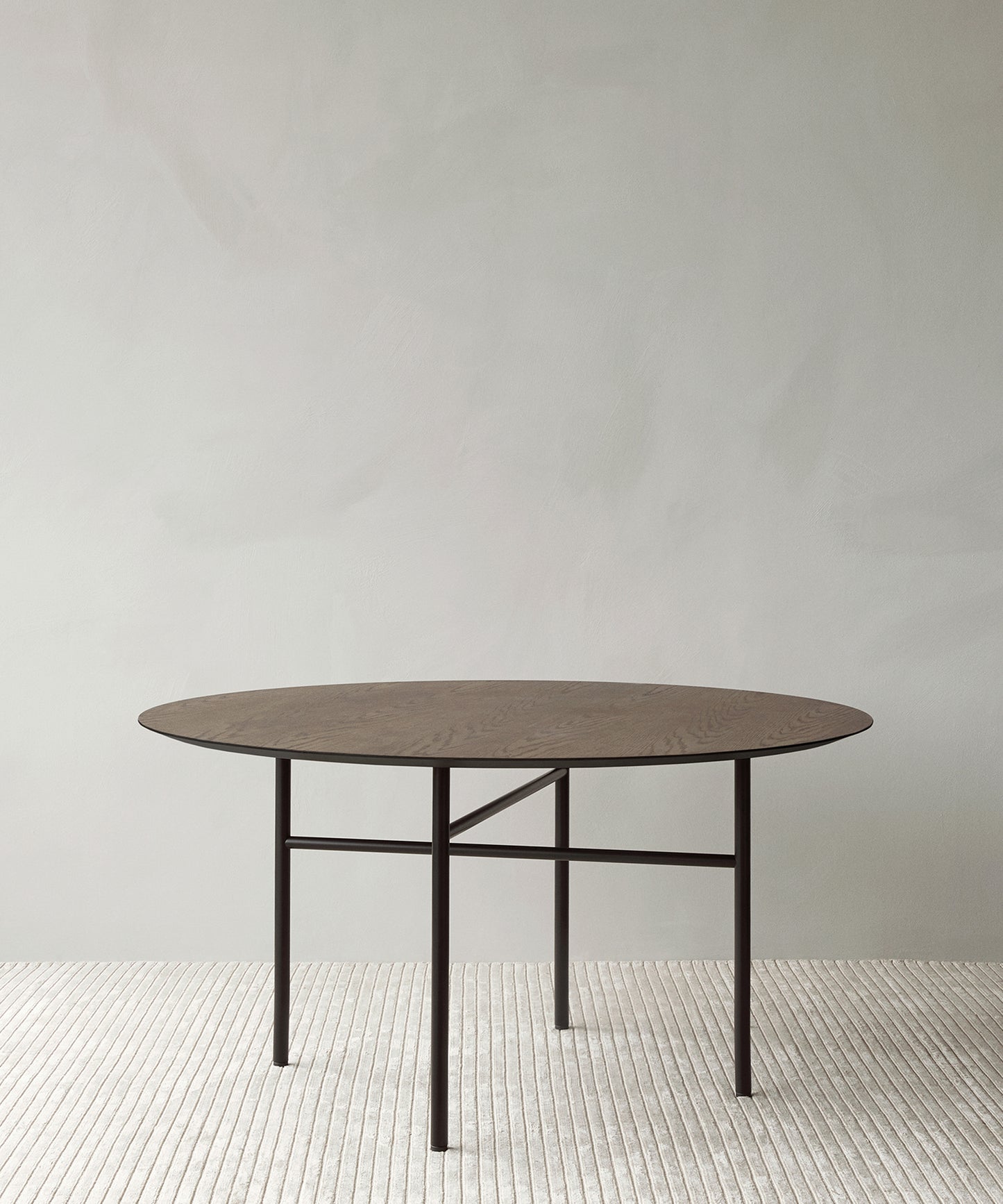 Snaregade Dining Table