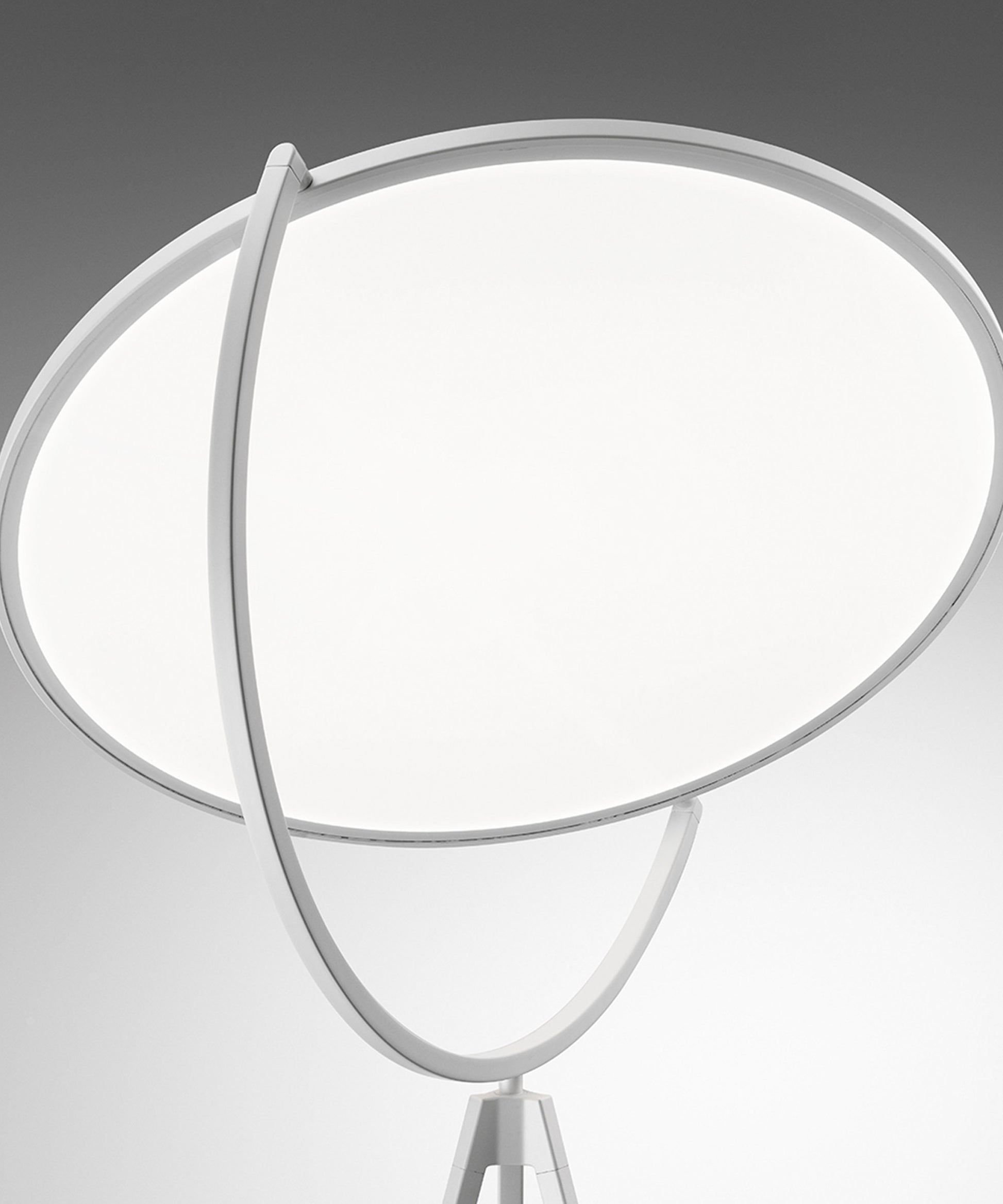 superloon-floor-lamp-02