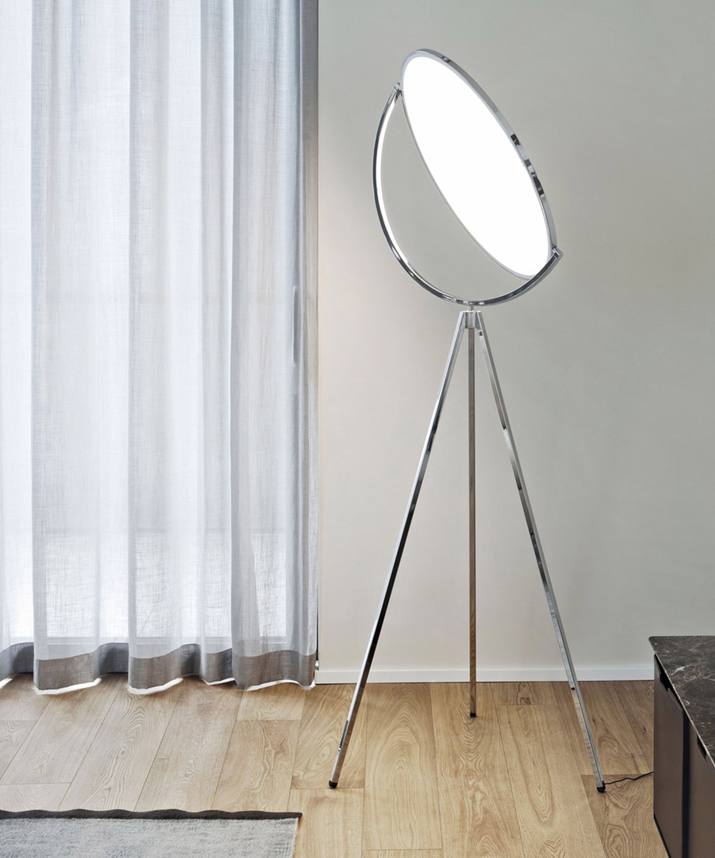 Superloon Floor Lamp