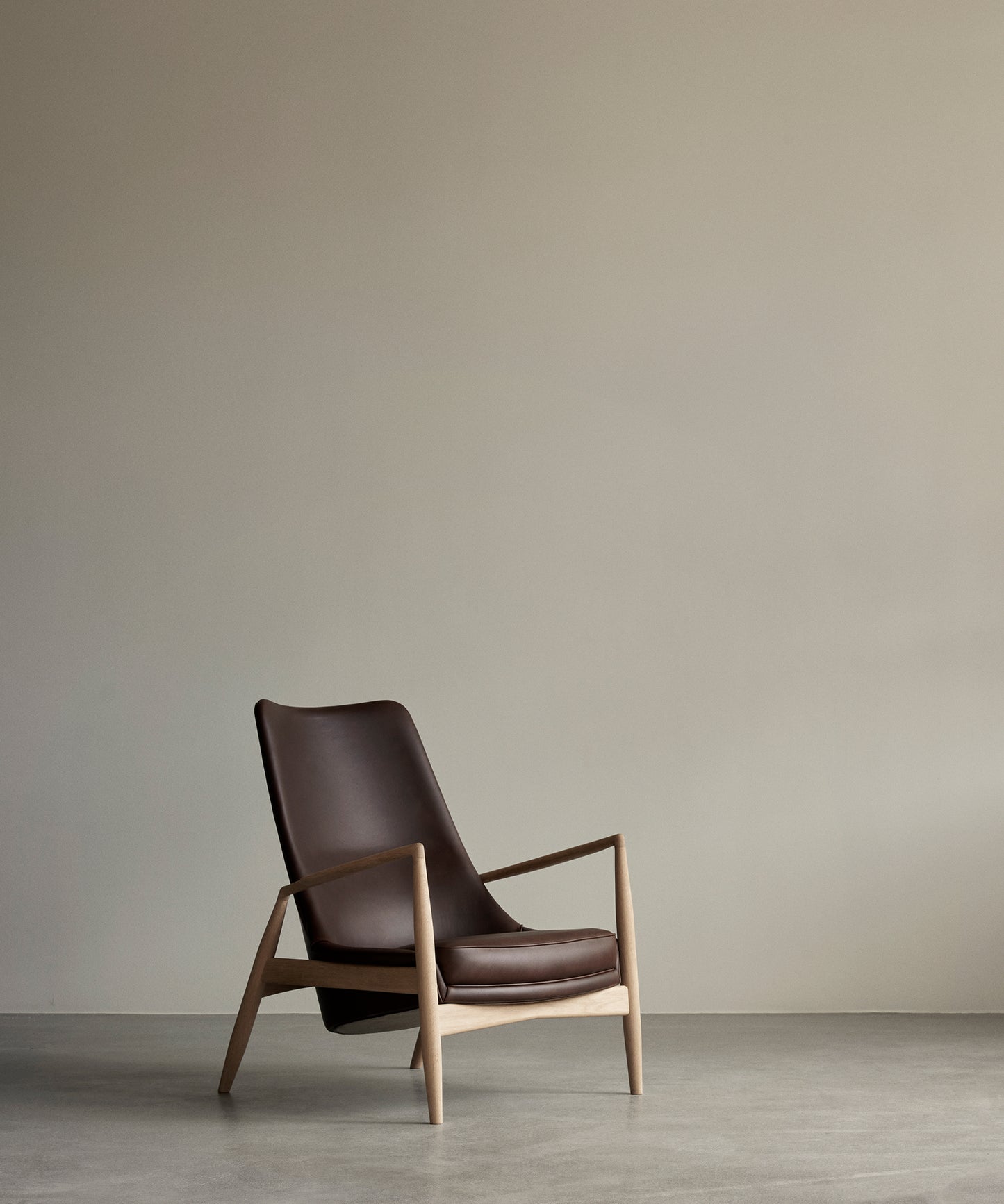 The Seal Lounge Chair, Low Back