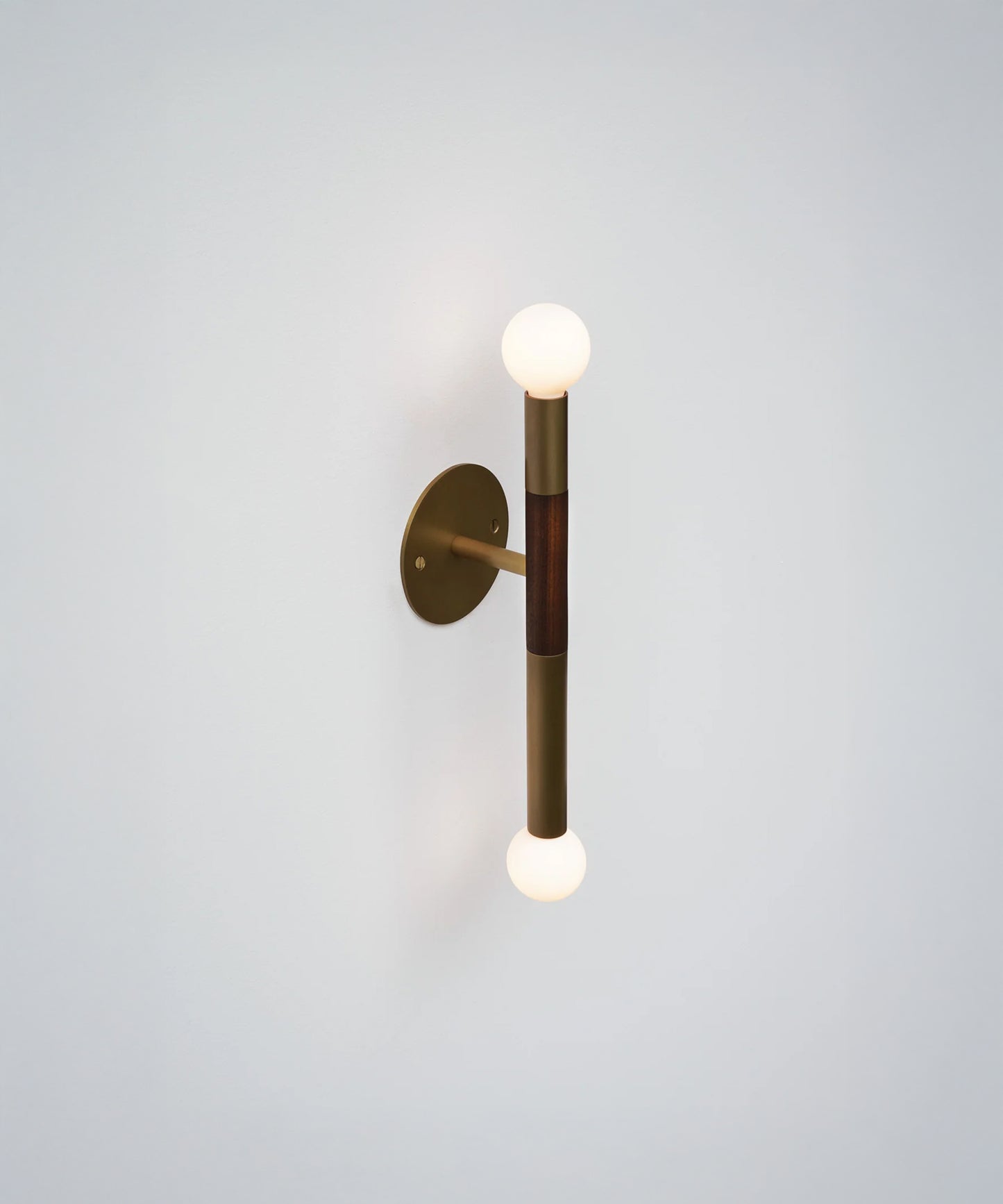 Toam Sconce