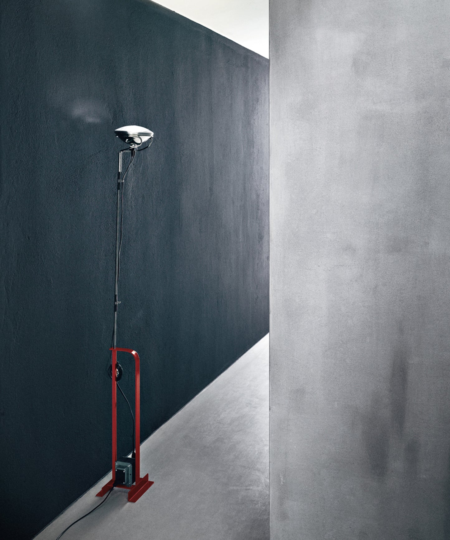 Toio Floor Lamp