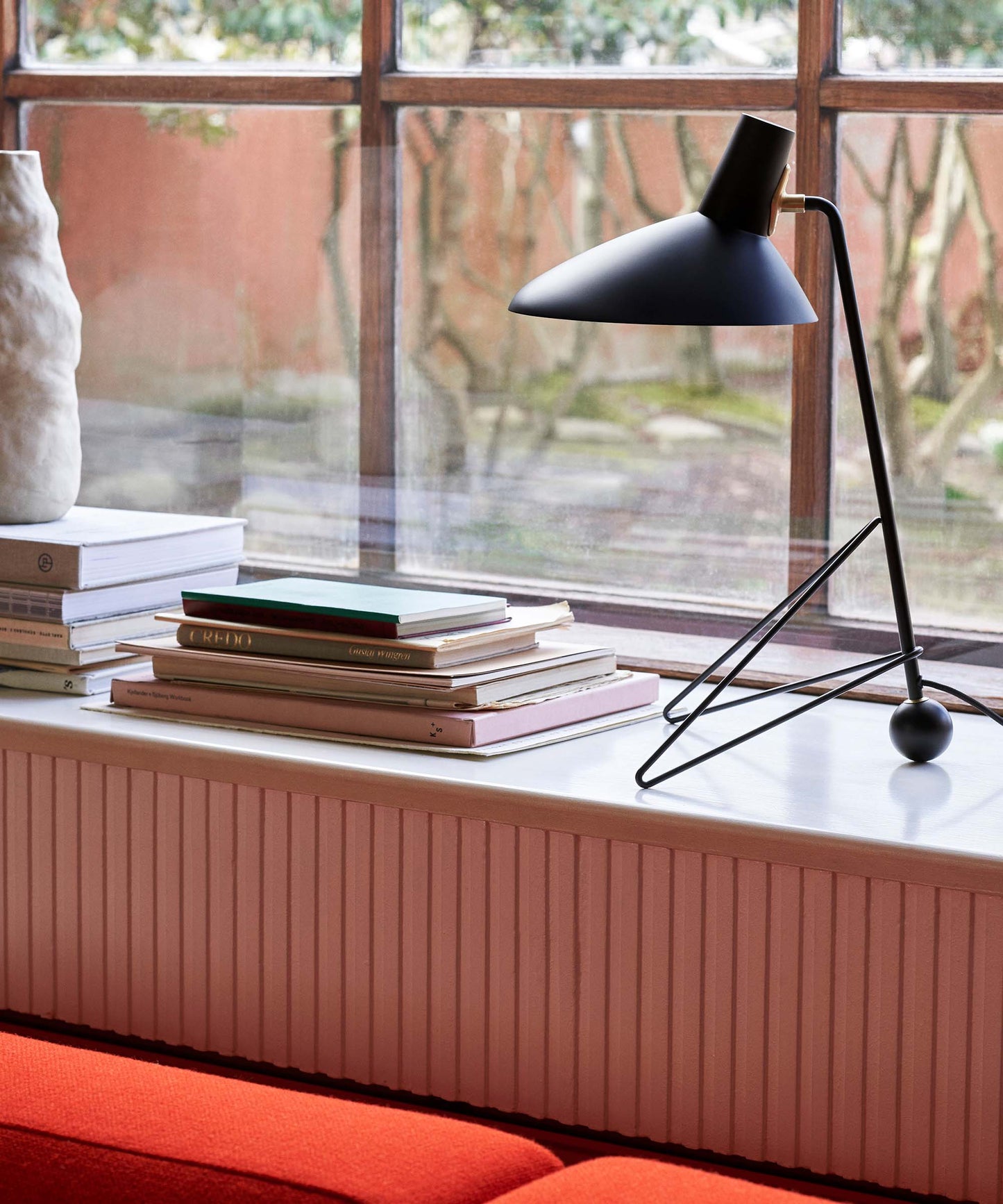 Tripod Table Lamp HM9