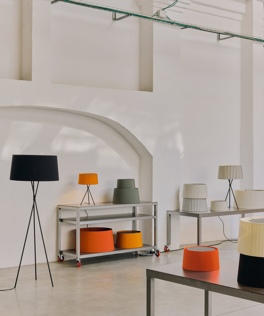 Tripode M3 Table Lamp