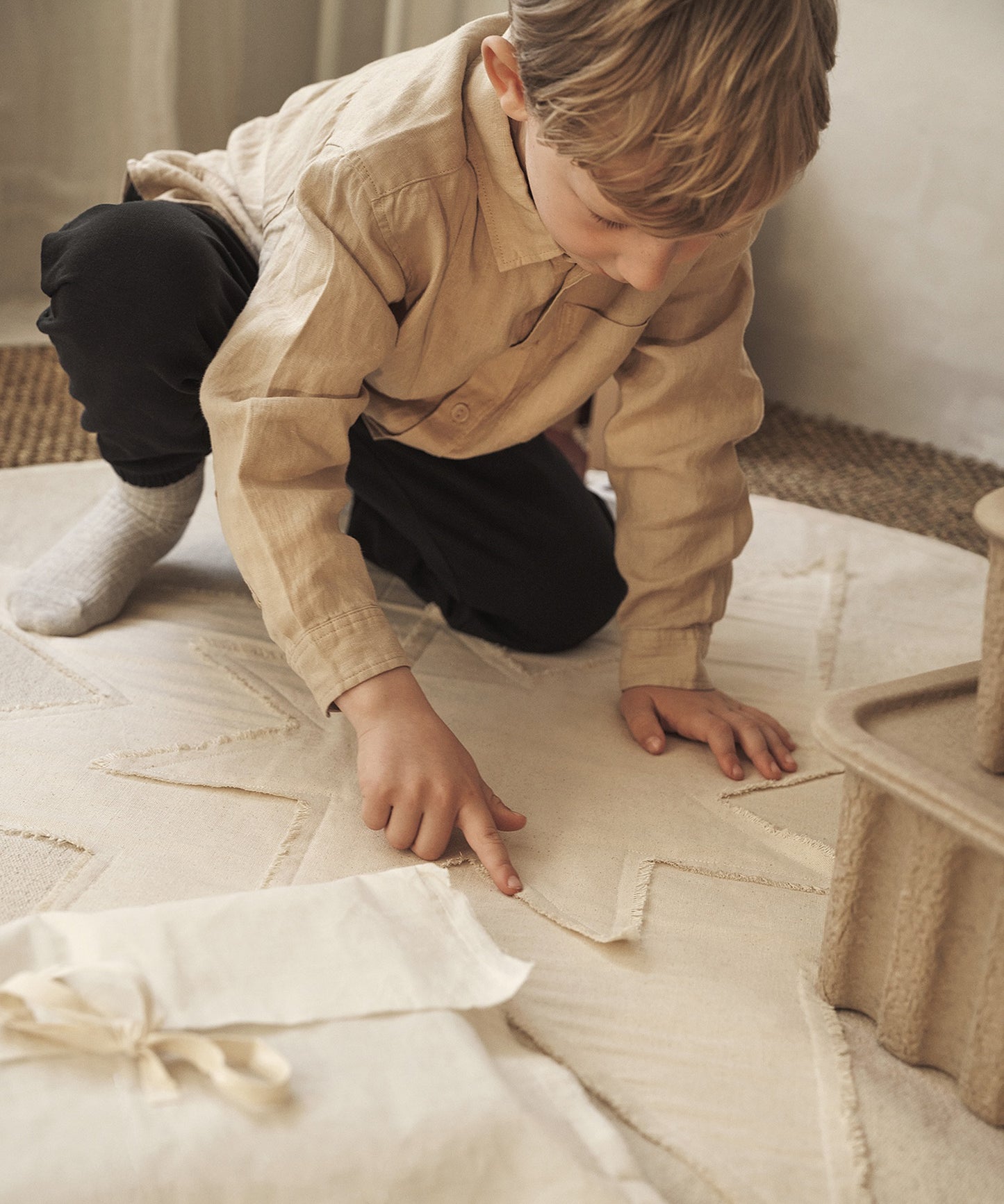 Vela Star Christmas Tree Blanket