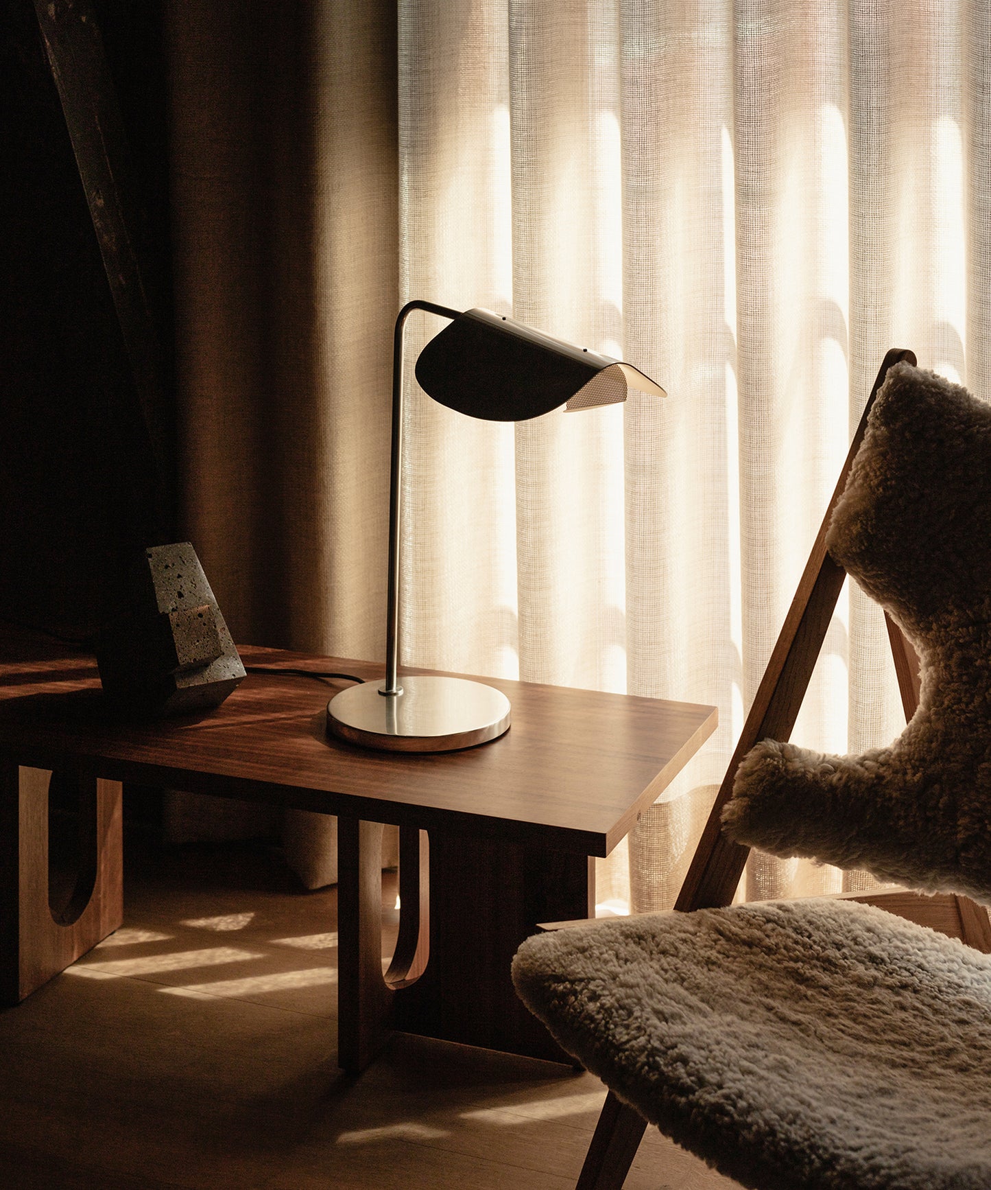 Wing Table Lamp