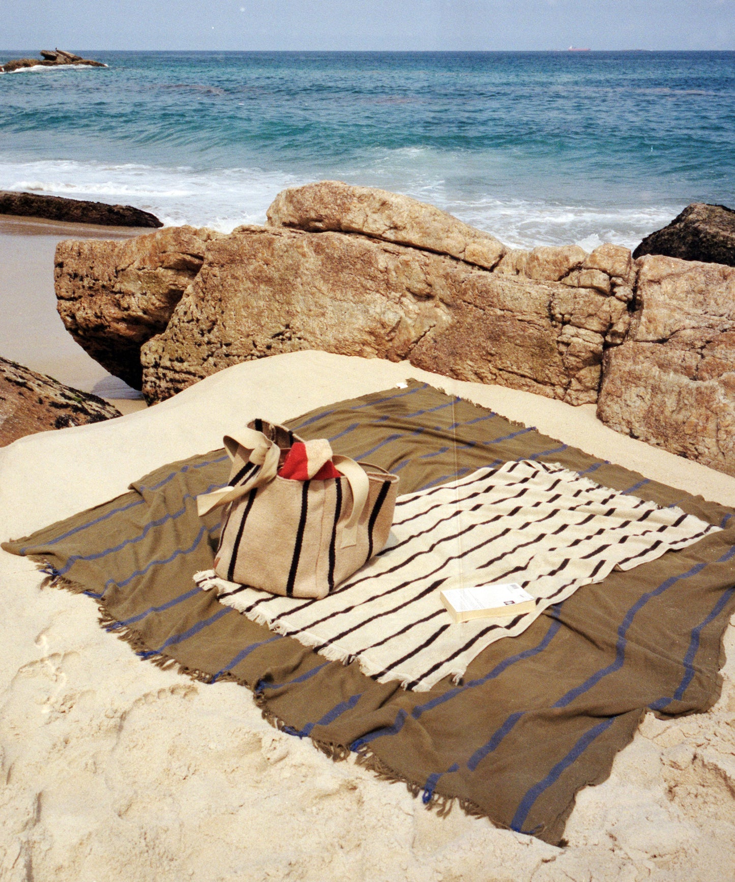 yard-picnic-blanket-03