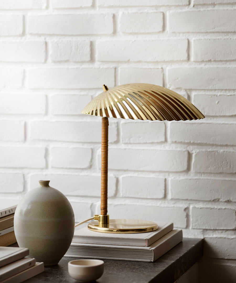 5321 Table Lamp