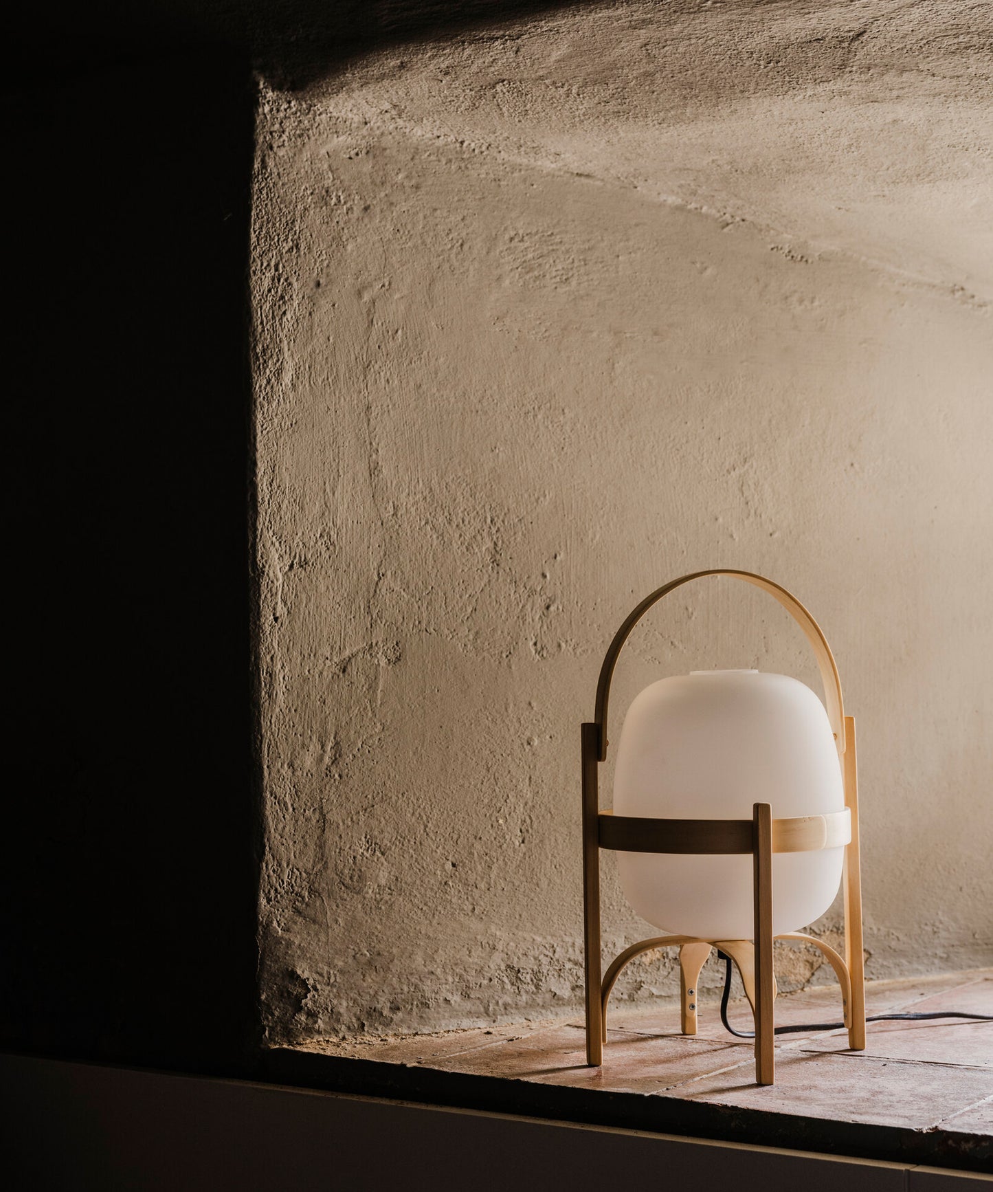 Cestita Table Lamp