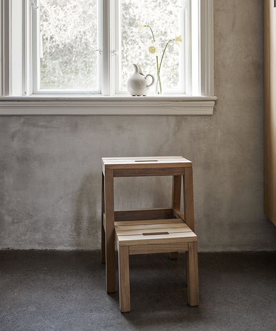 Dania Step Ladder