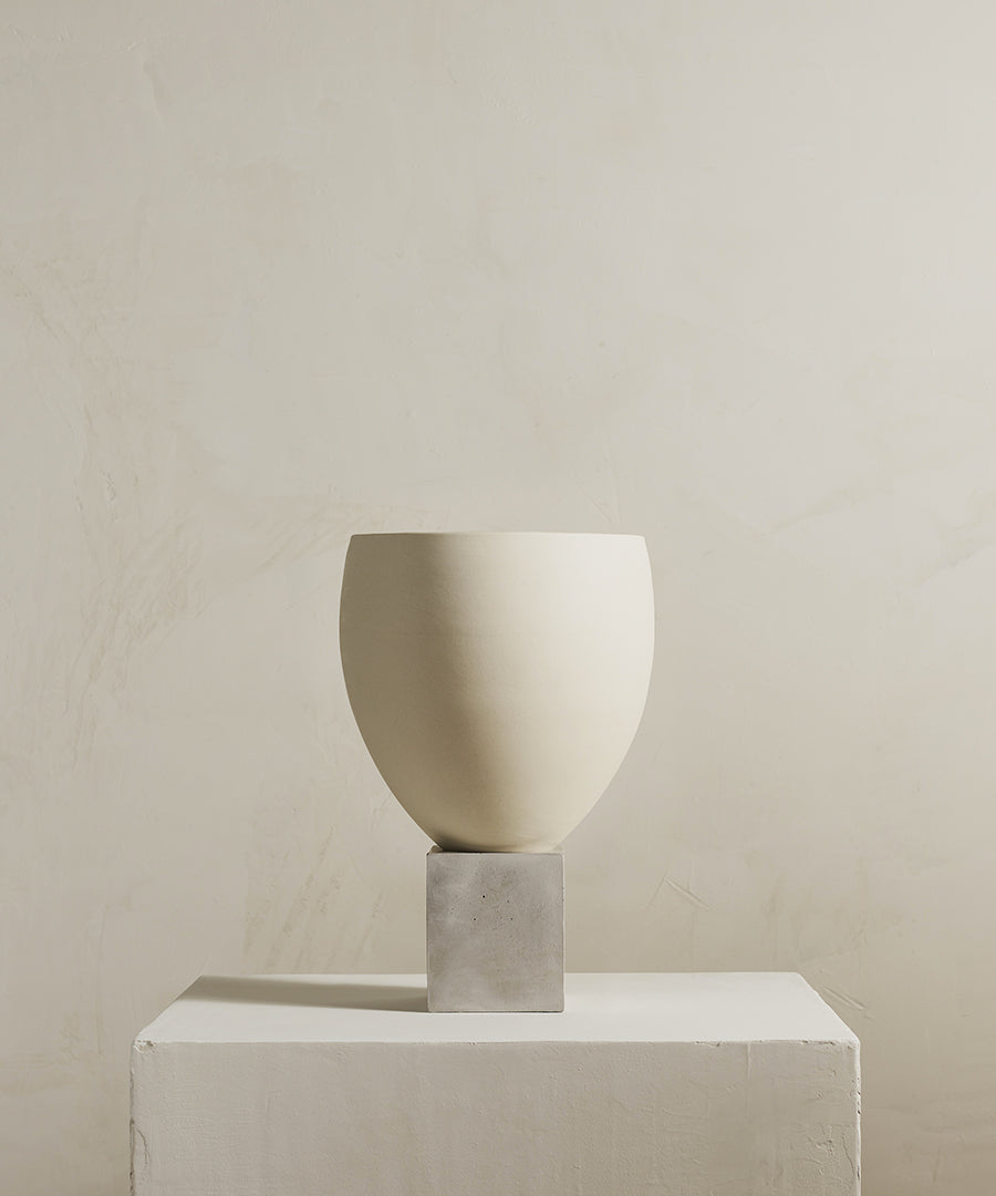 Eleva Porcelain Planter