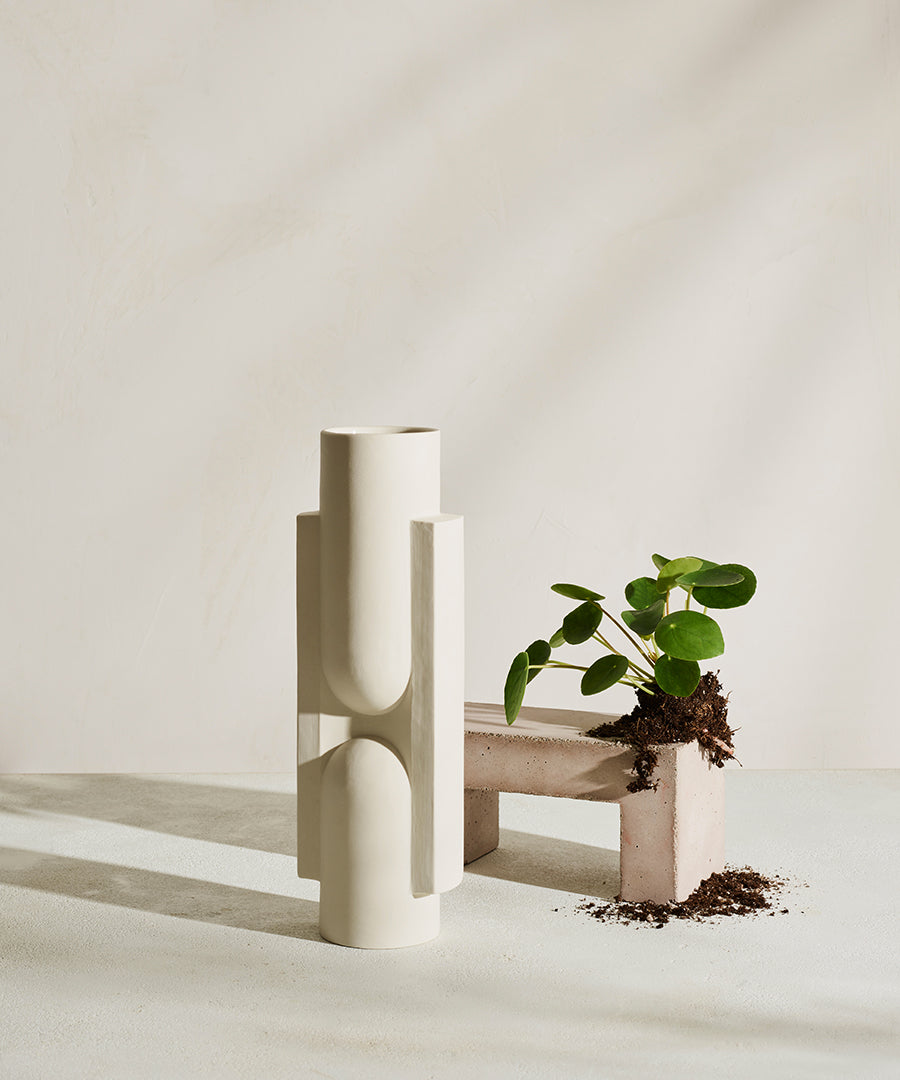 Kala Slender Porcelain Vase