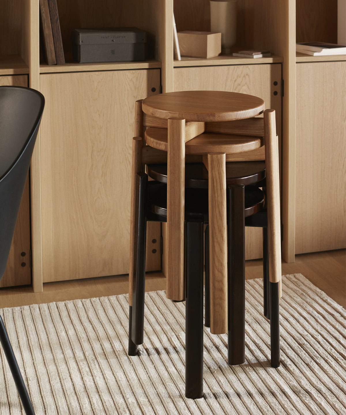 Passage Stool