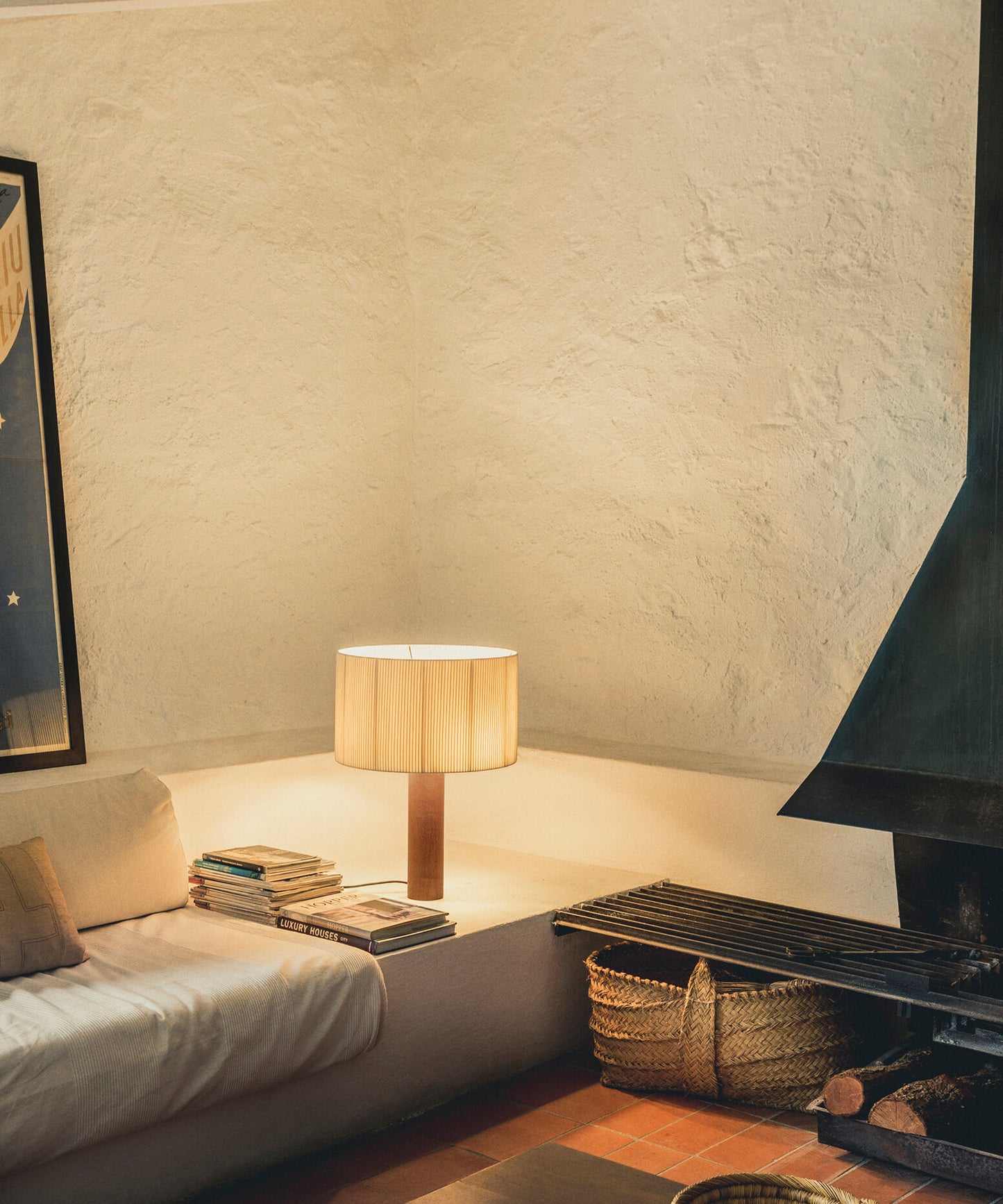 Moragas Table Lamp