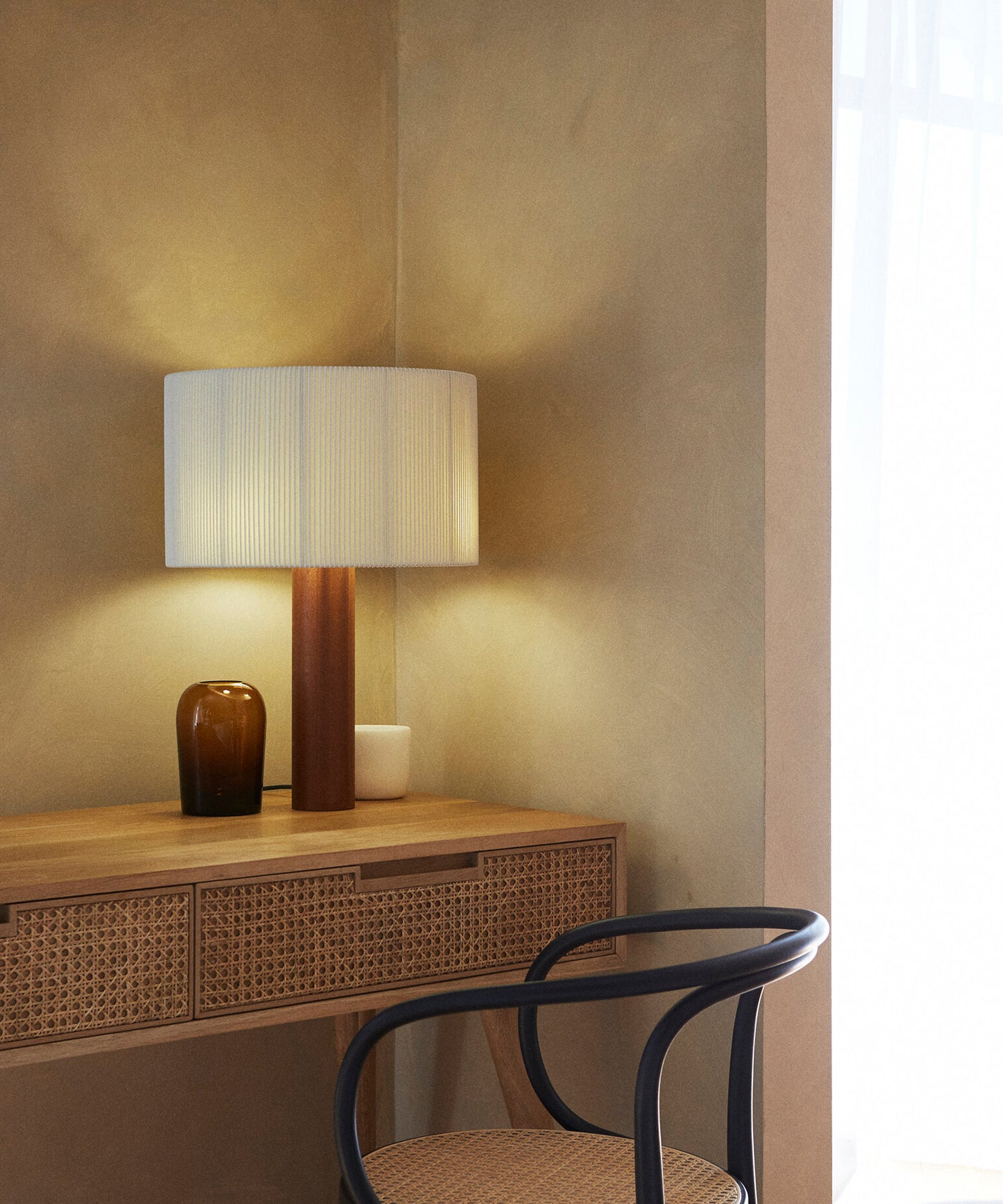 Moragas Table Lamp