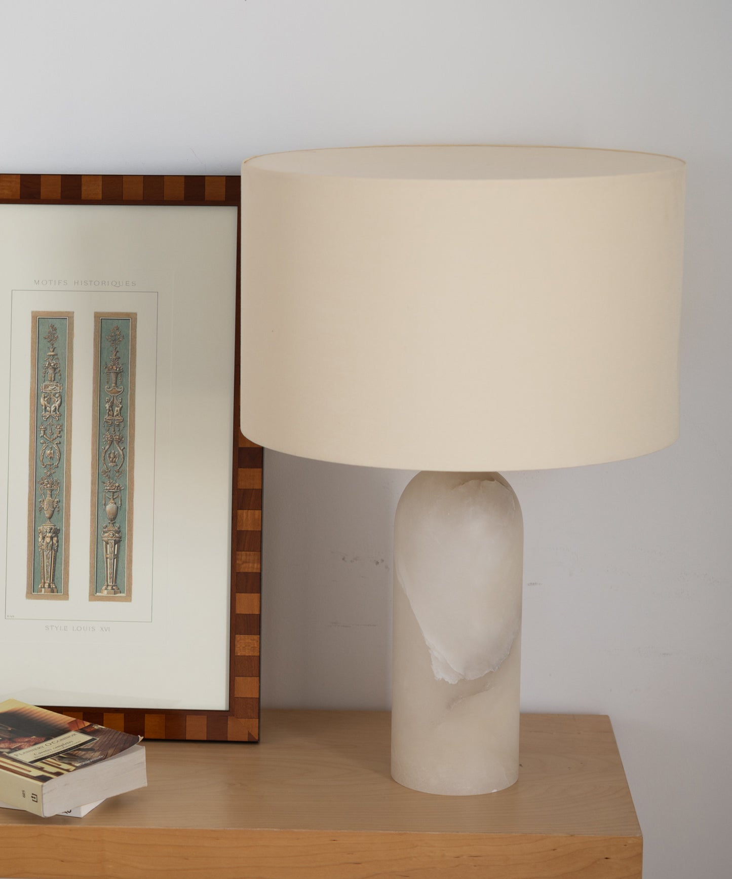 Pura Table Lamp